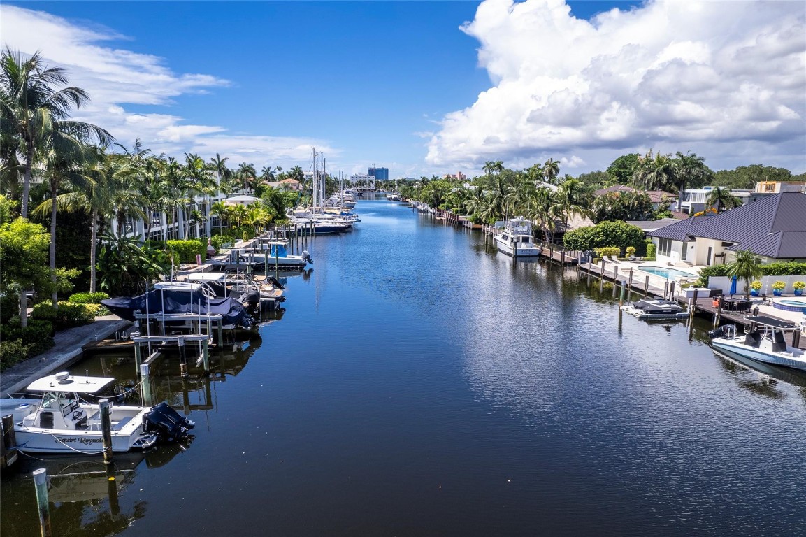 217 Hendricks Isle 201