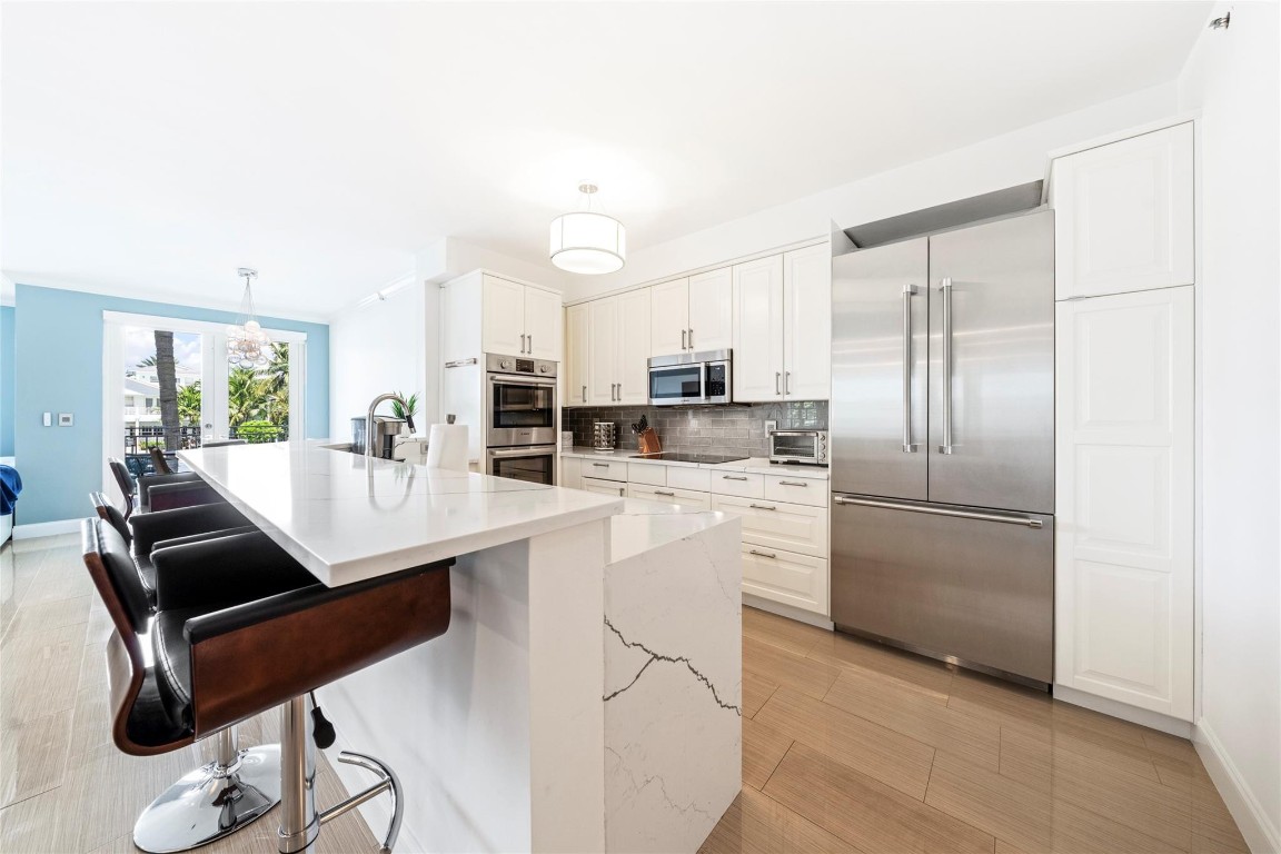 217 Hendricks Isle 201