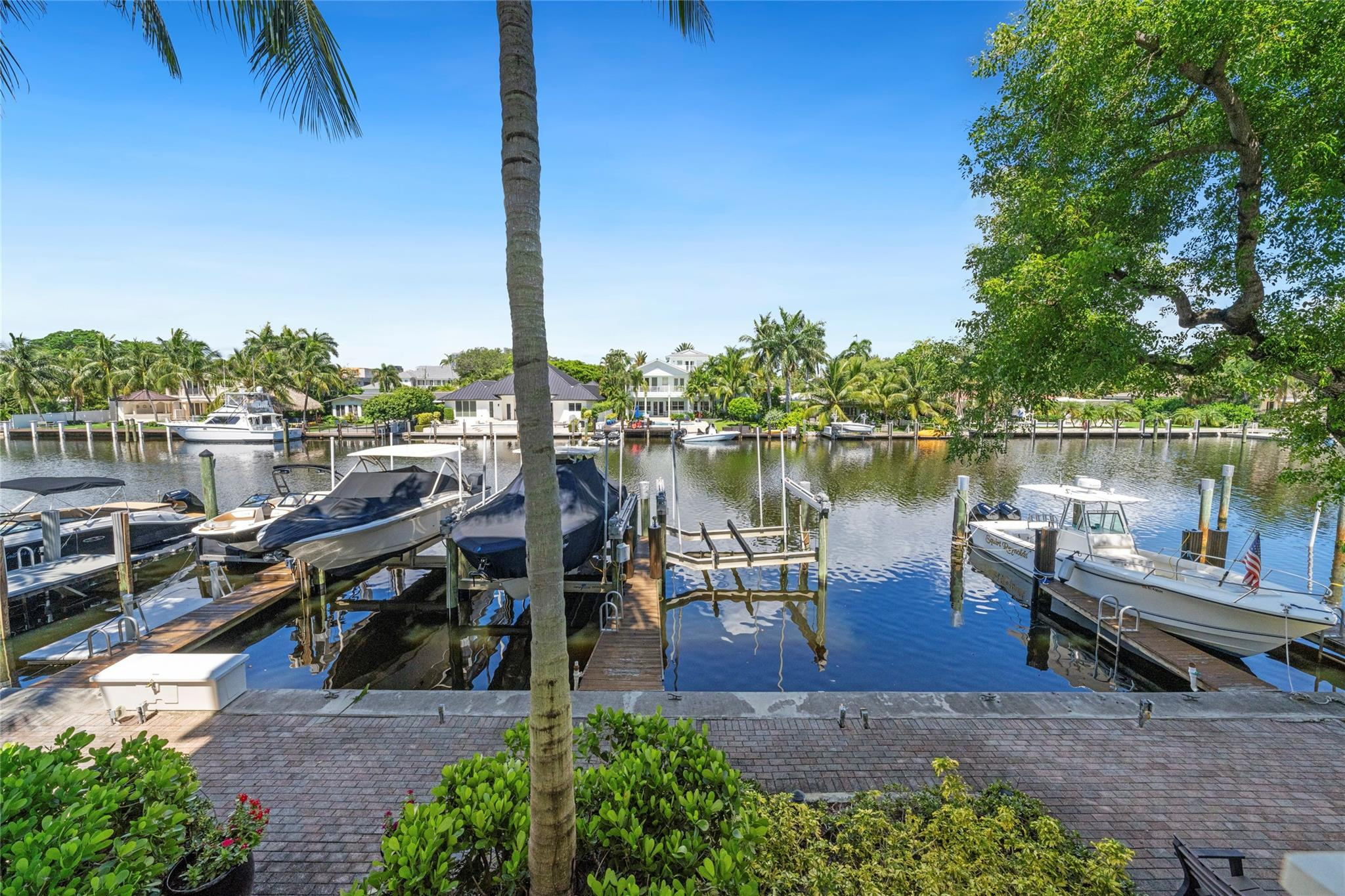 217 Hendricks Isle 201