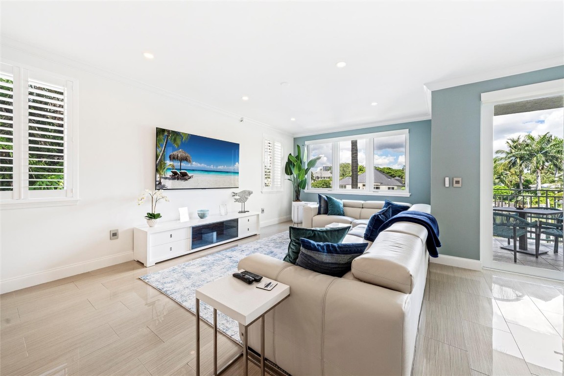 217 Hendricks Isle 201