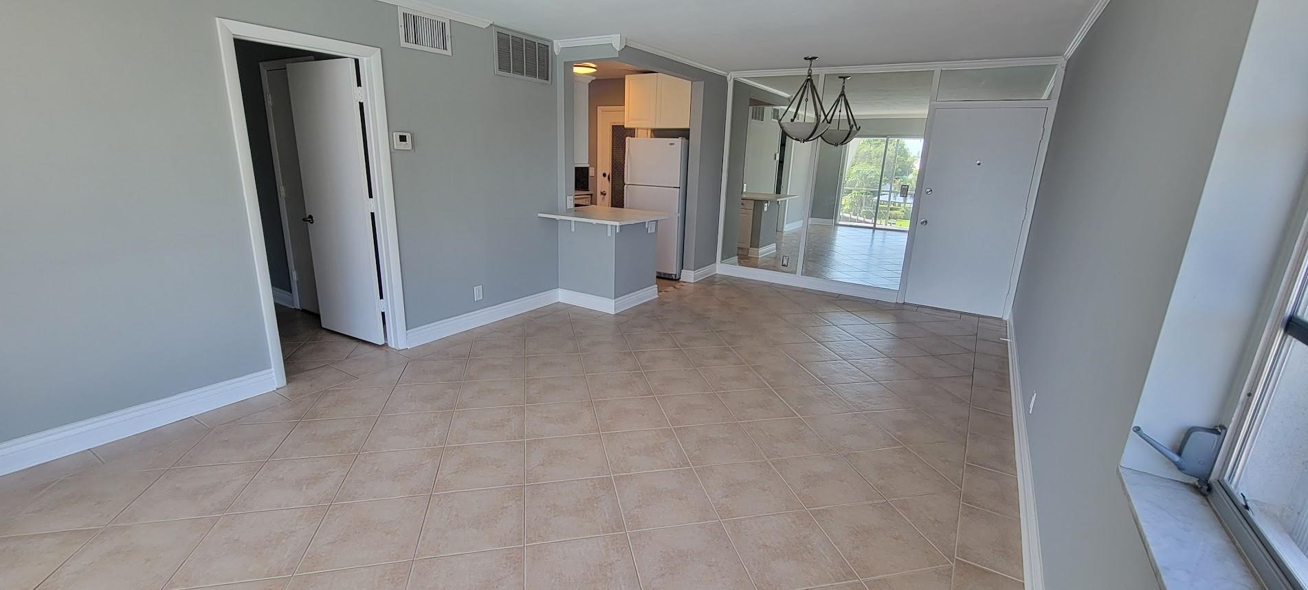 3000 NE 16th Ave 402