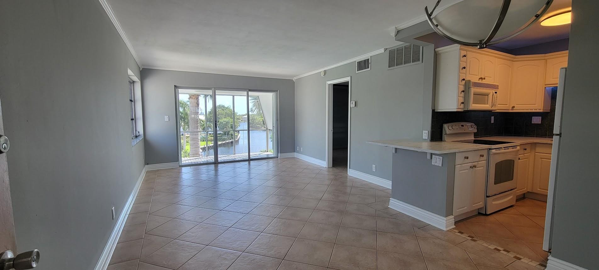 3000 NE 16th Ave 402