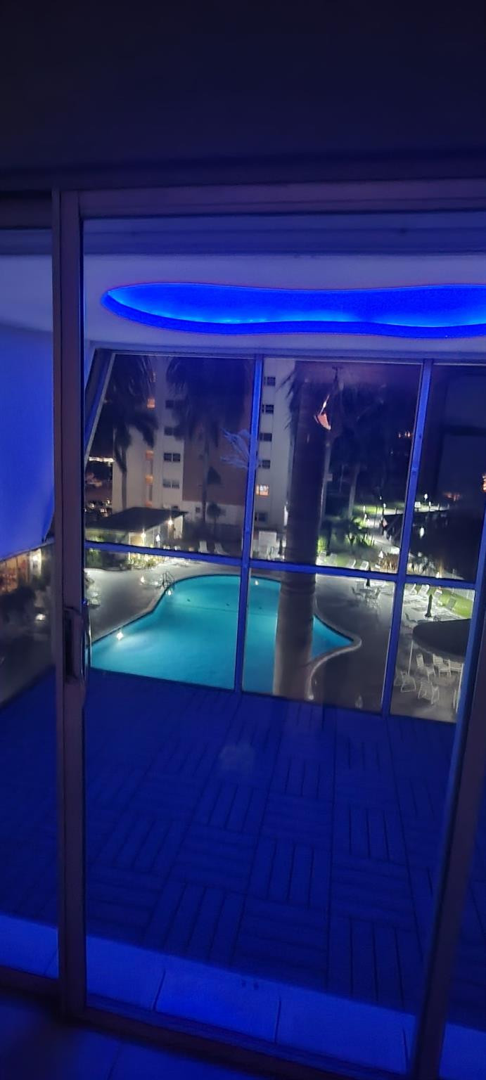 3000 NE 16th Ave 402