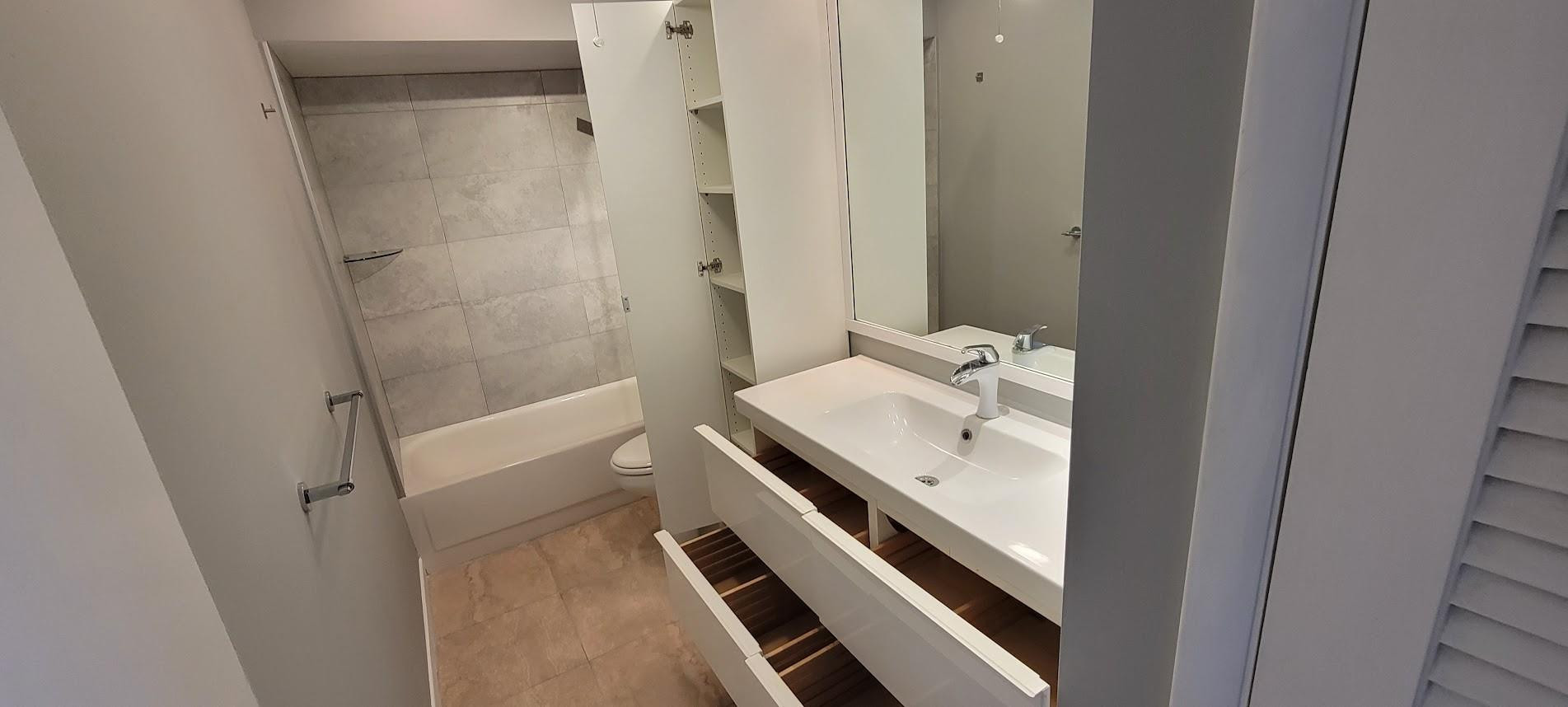 3000 NE 16th Ave 402