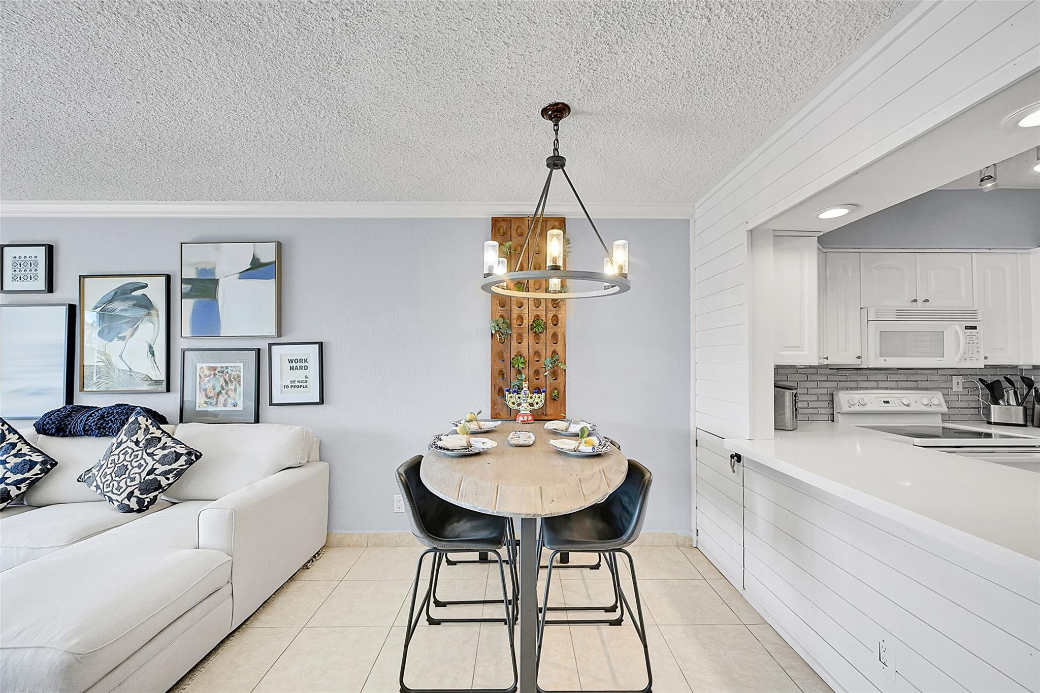 1790 E Las Olas Blvd 33