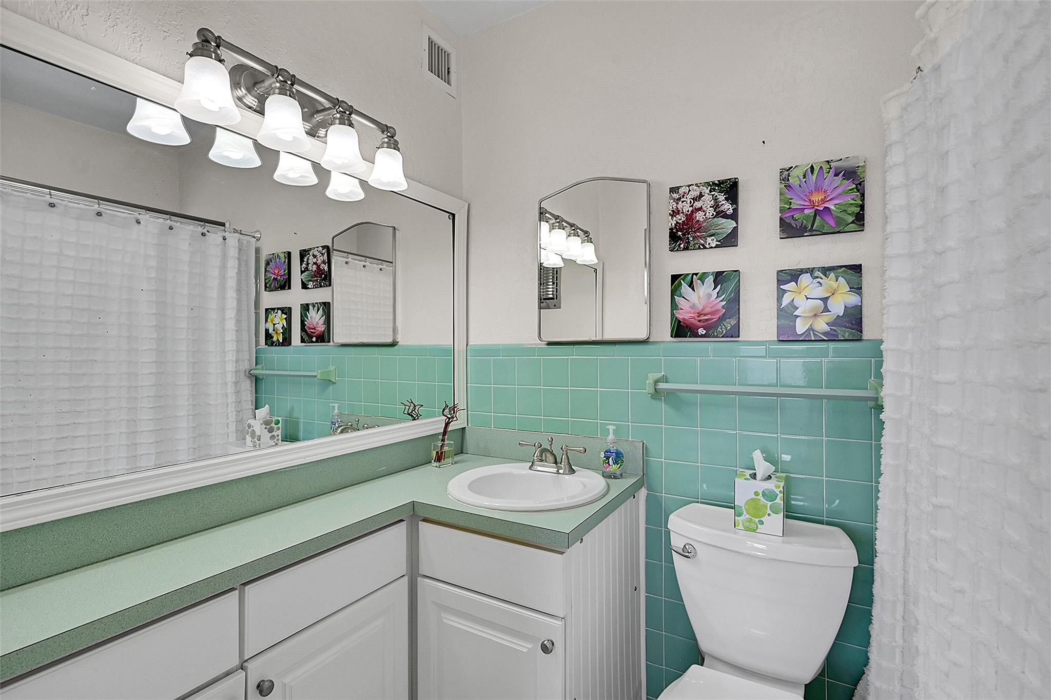 1790 E Las Olas Blvd 33