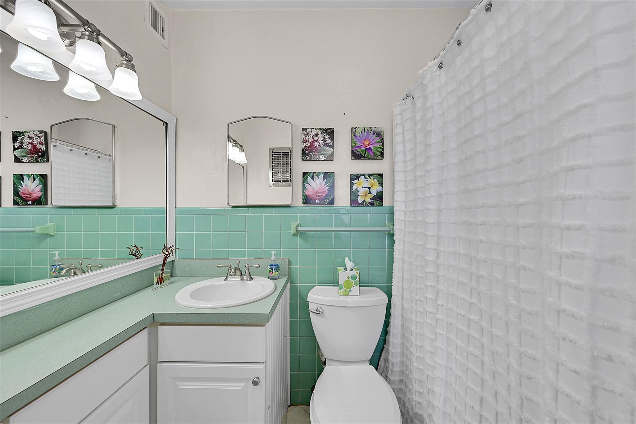 1790 E Las Olas Blvd 33