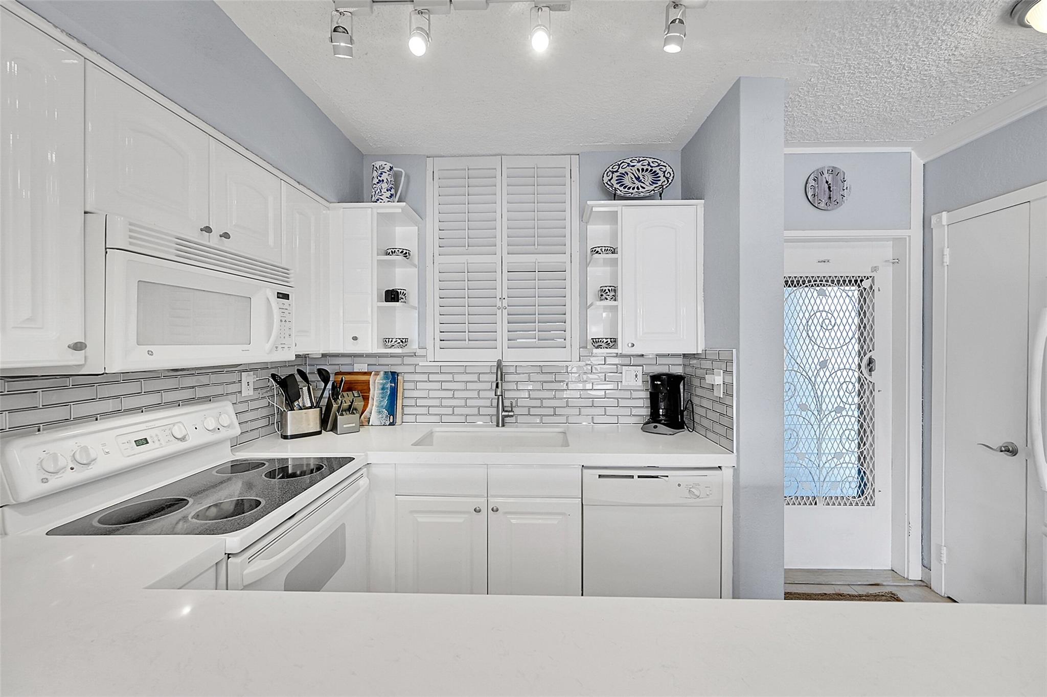 1790 E Las Olas Blvd 33