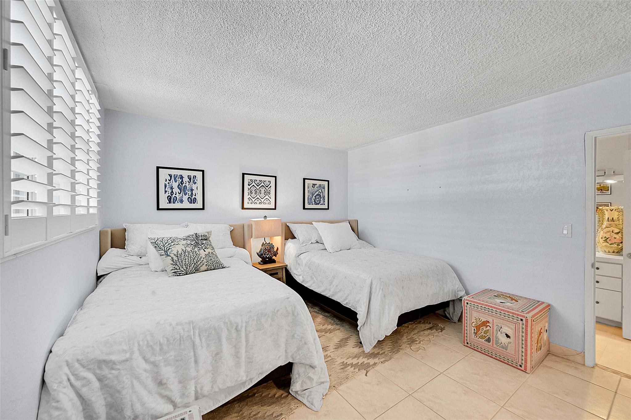 1790 E Las Olas Blvd 33