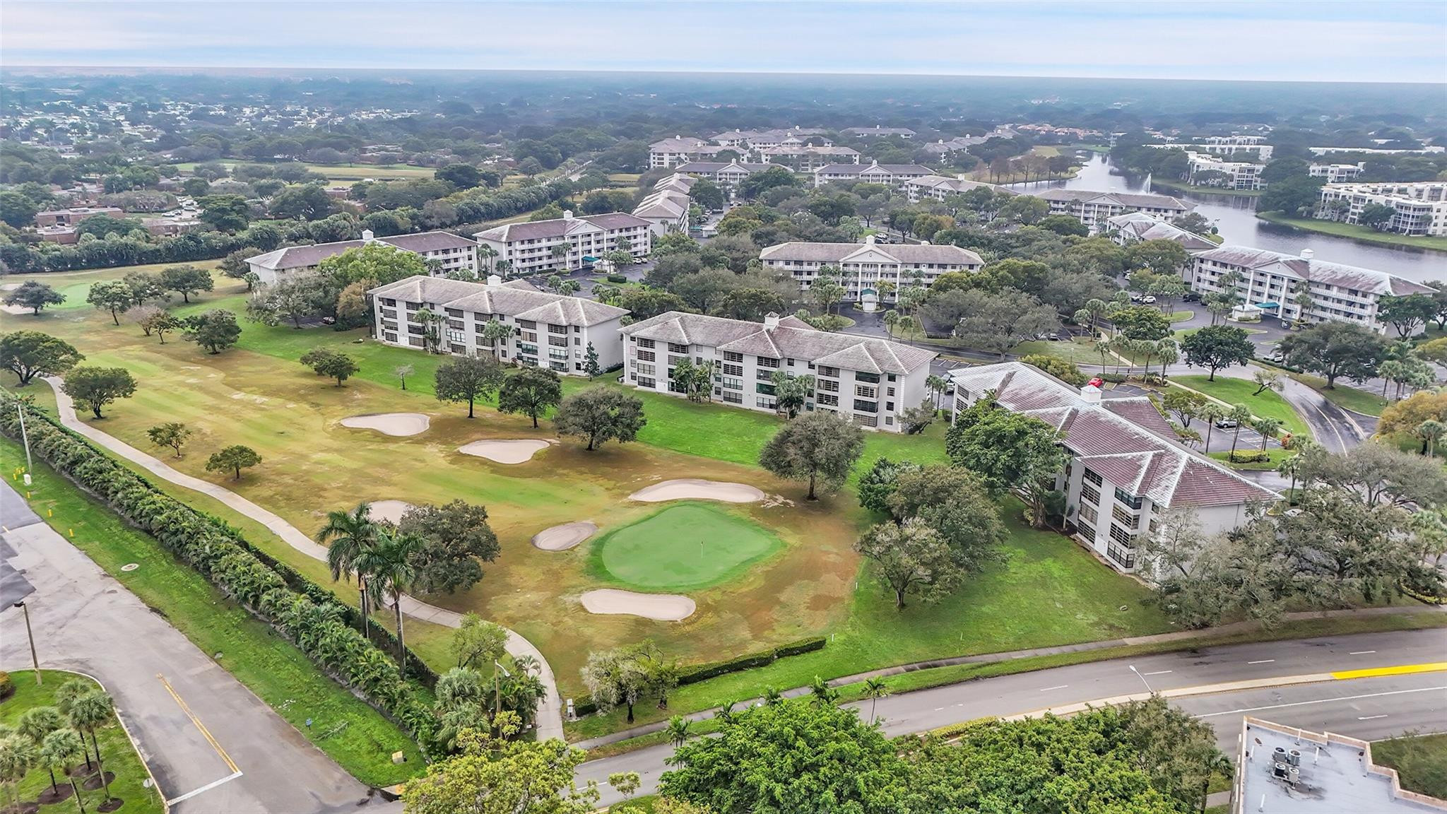 1502 Whitehall Dr 101