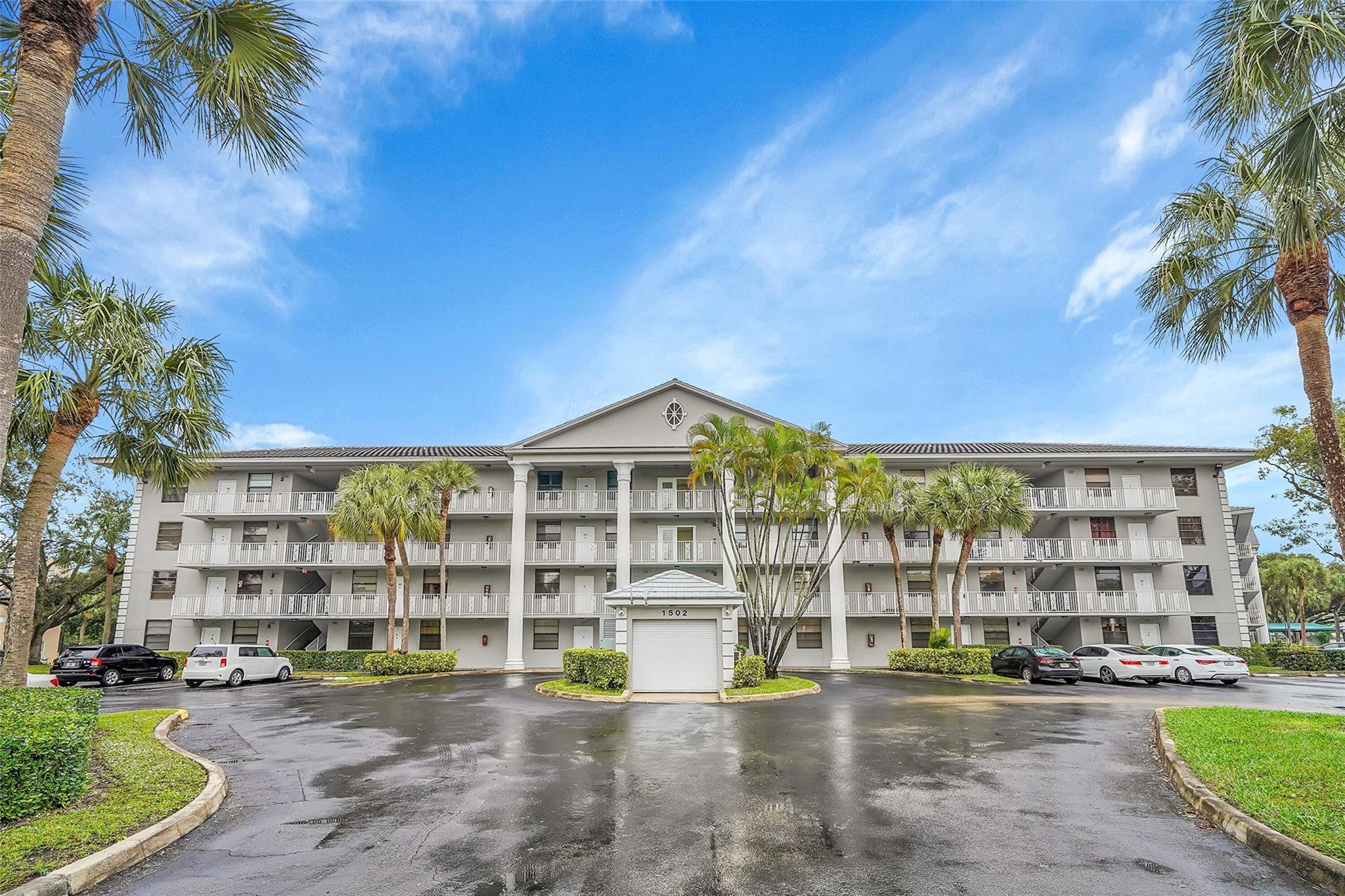 1502 Whitehall Dr 101