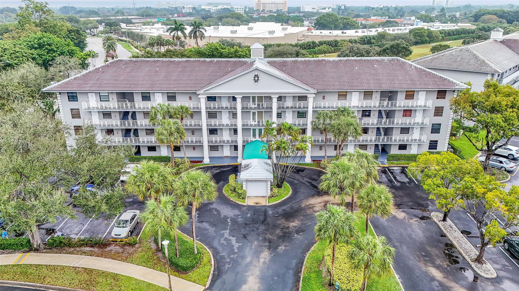 1502 Whitehall Dr 101