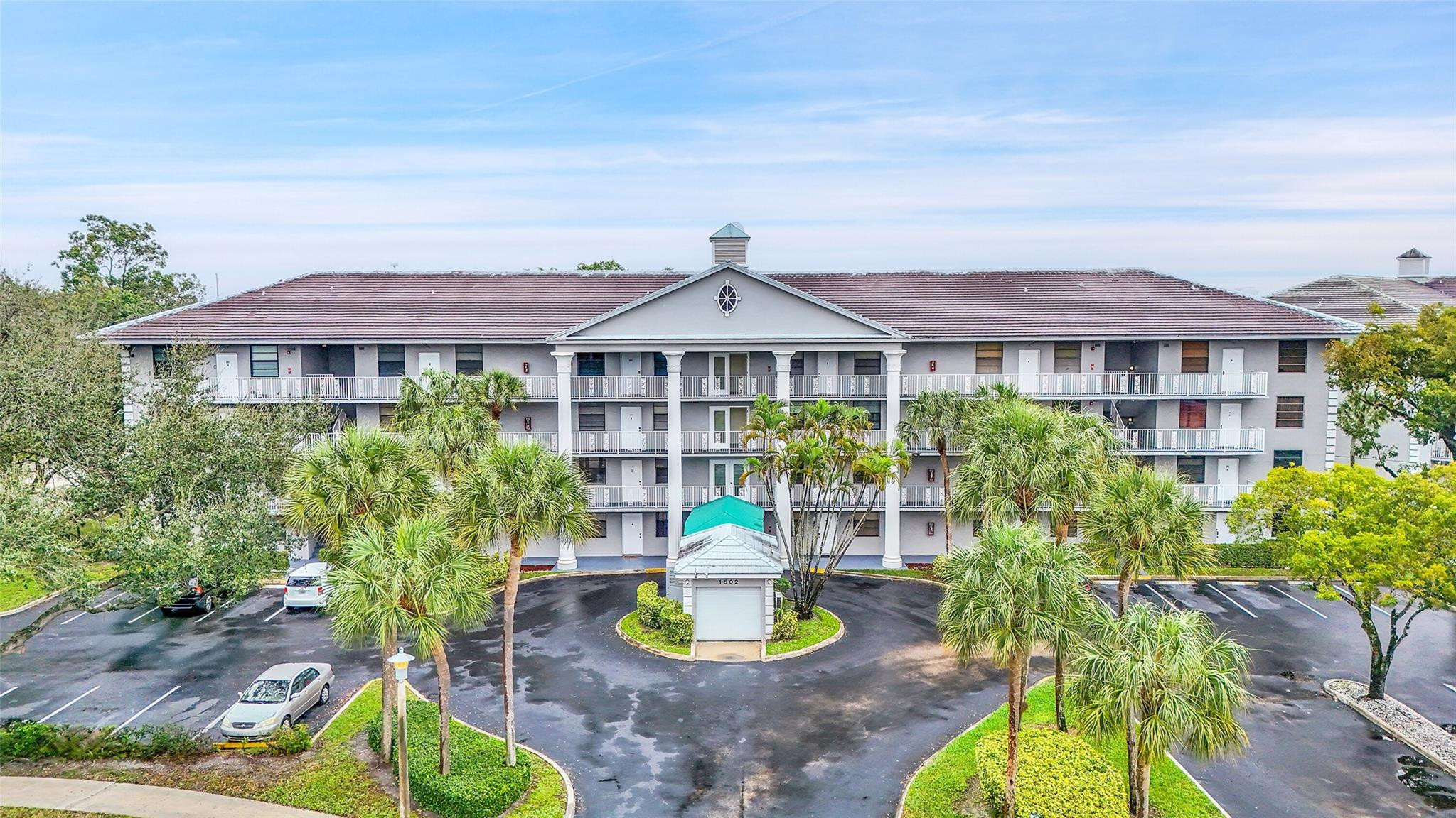 1502 Whitehall Dr 101