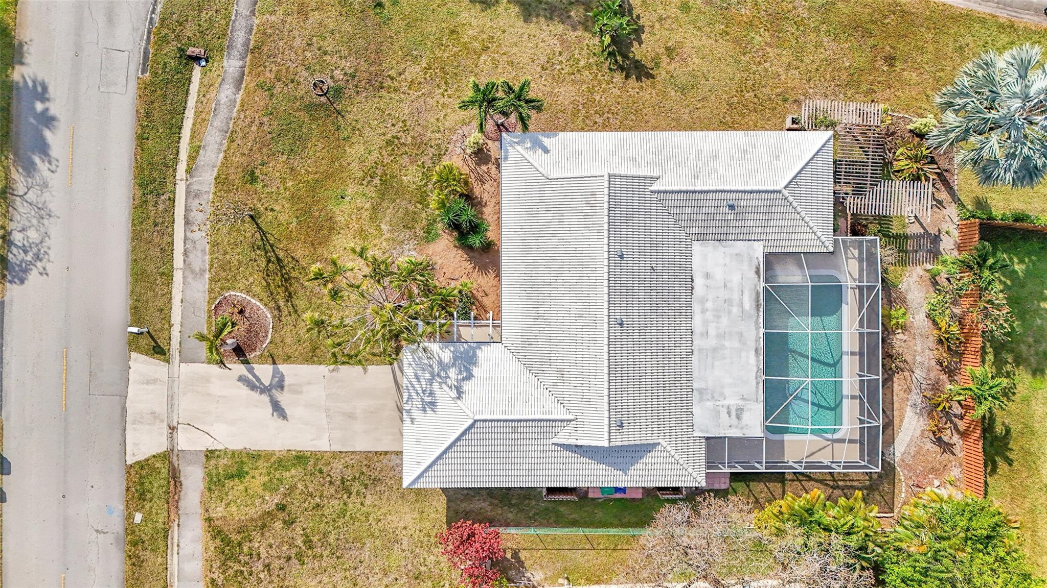 736 Ramblewood Dr
