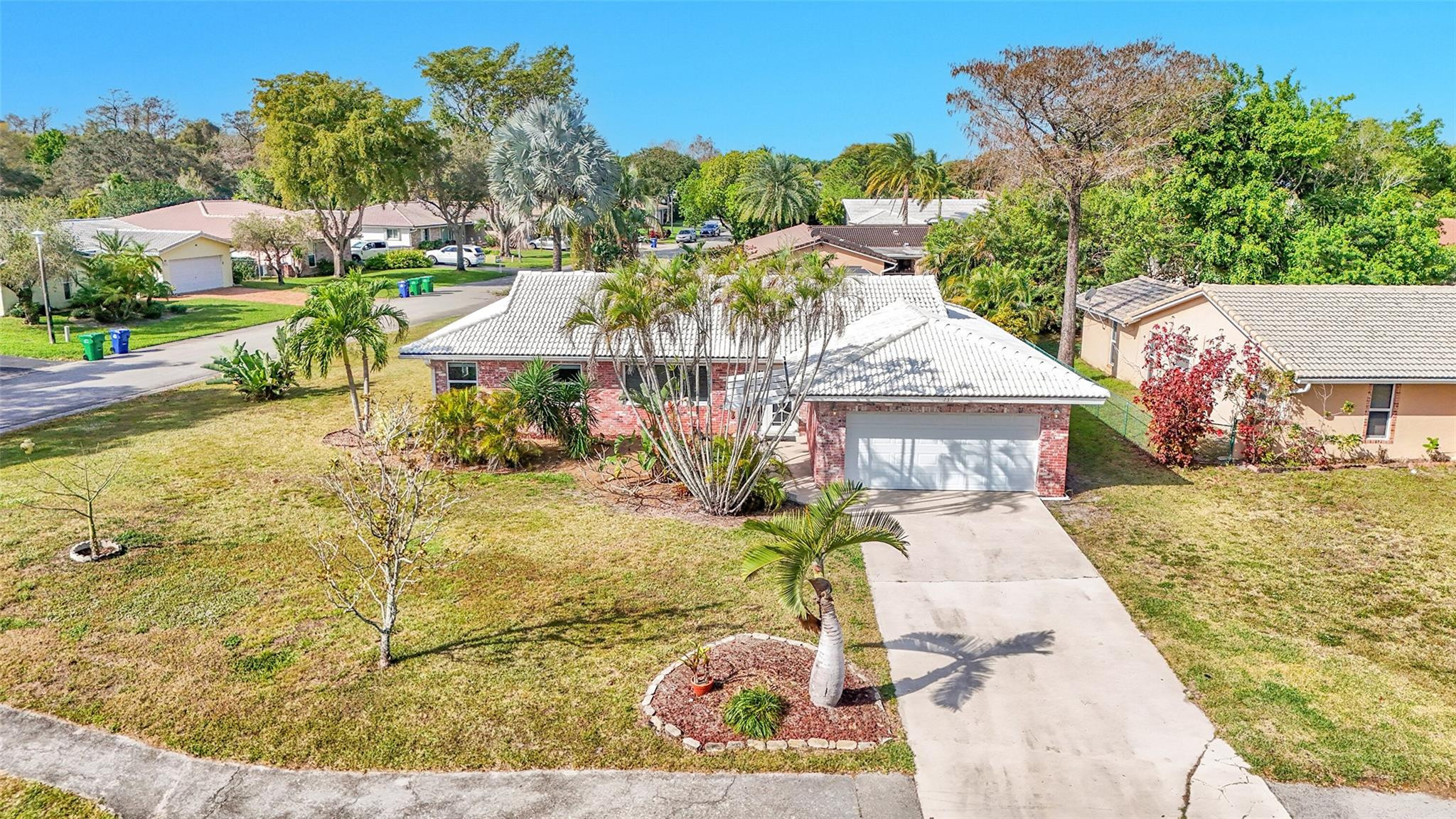 736 Ramblewood Dr