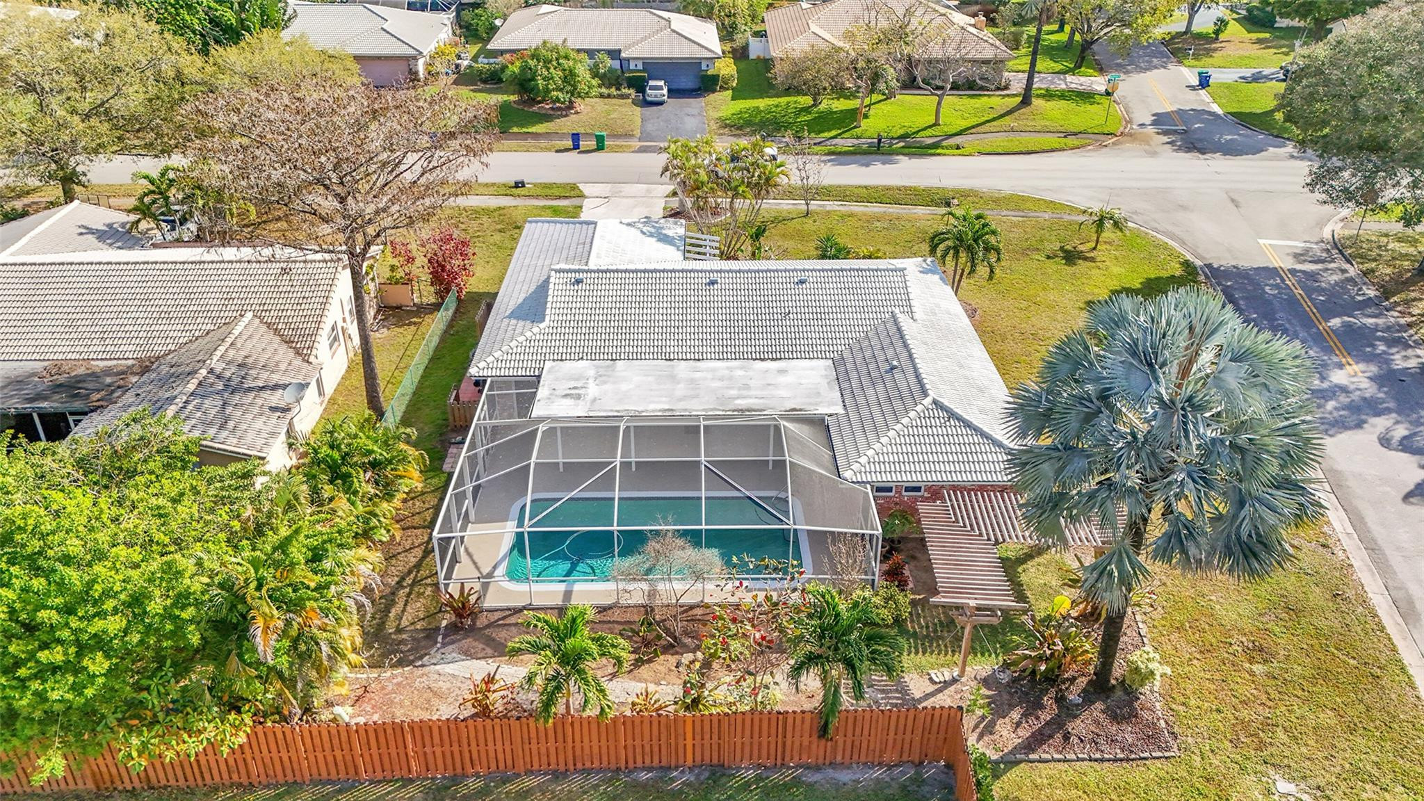 736 Ramblewood Dr