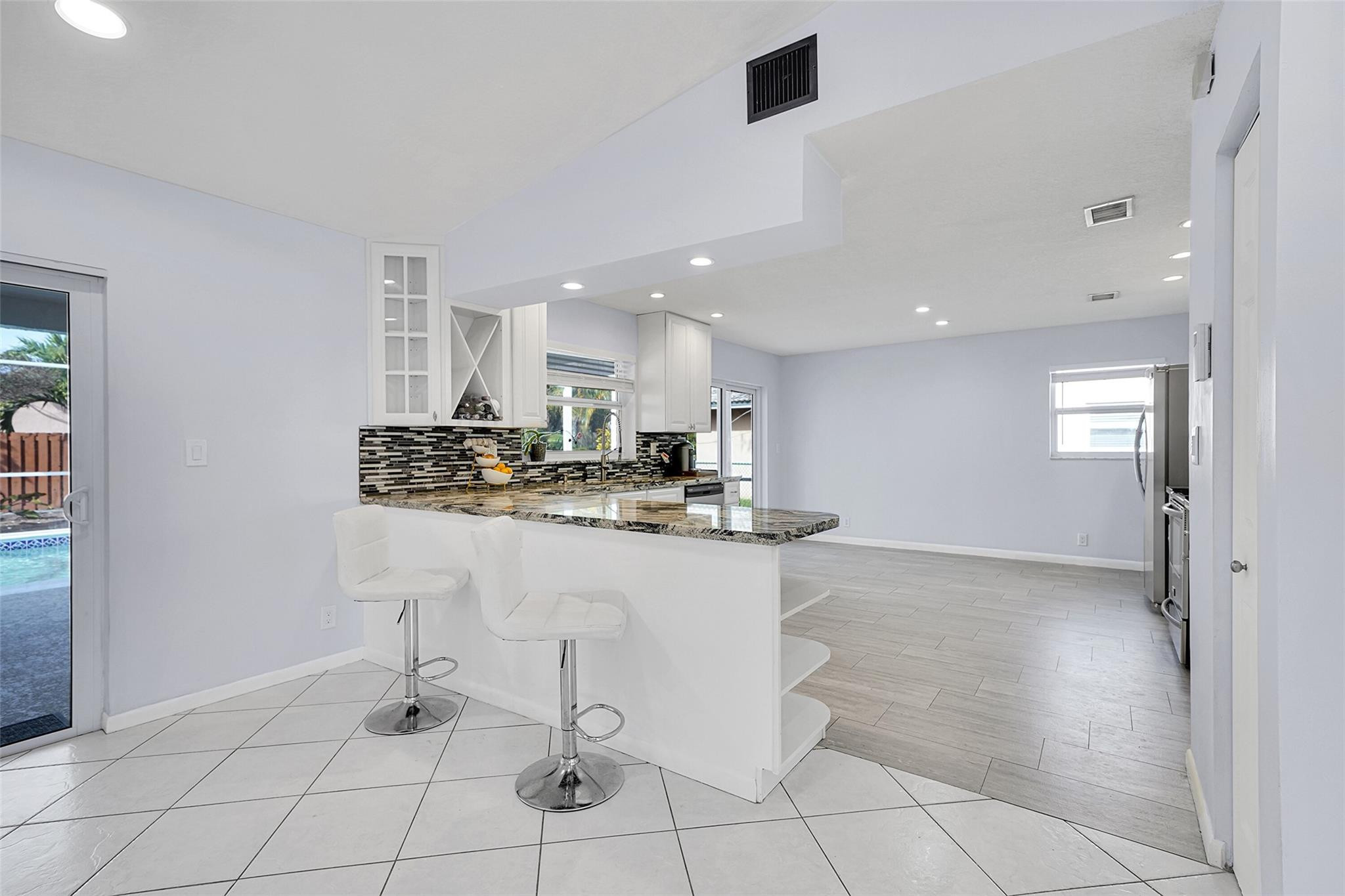 736 Ramblewood Dr