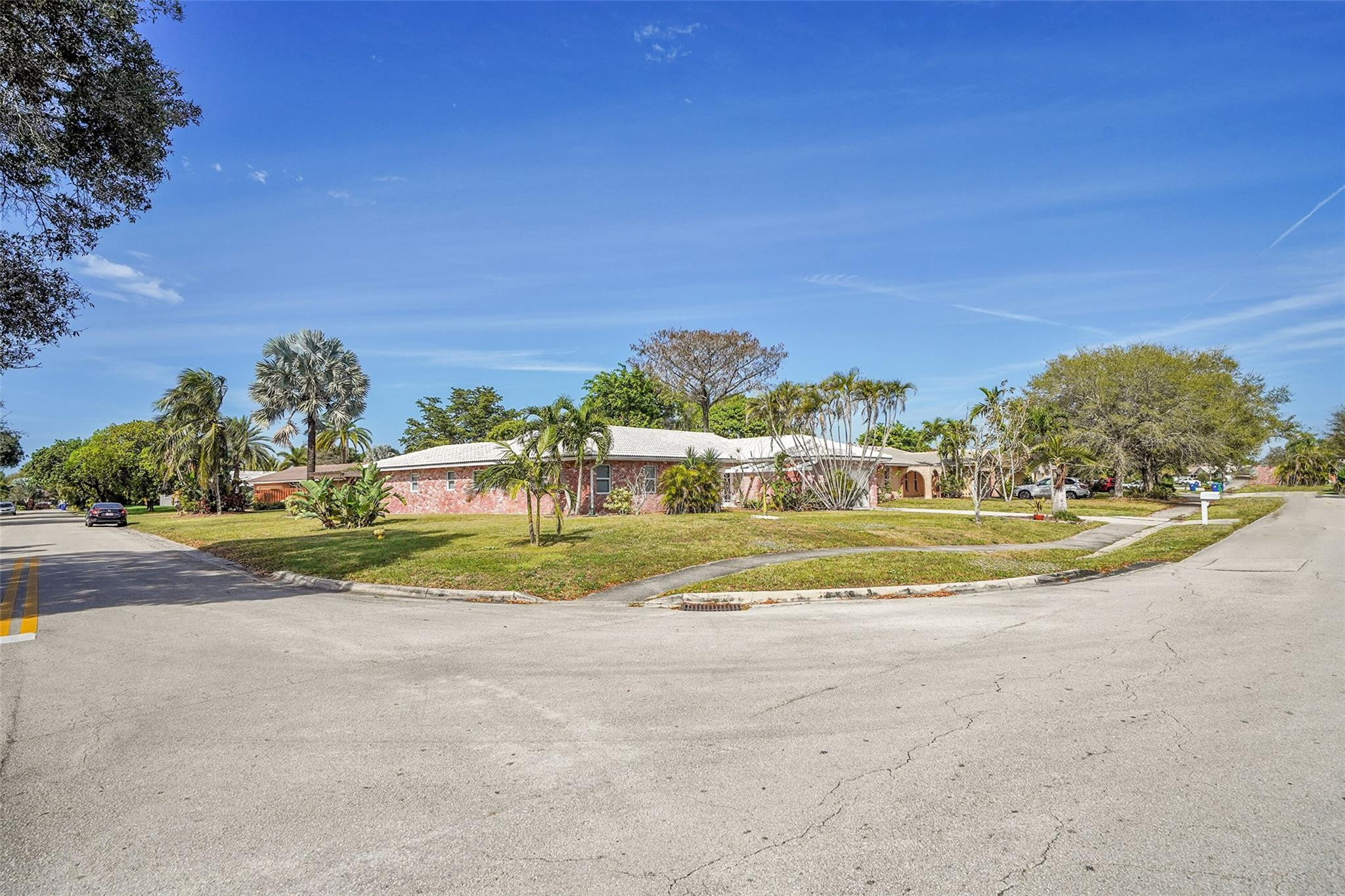 736 Ramblewood Dr