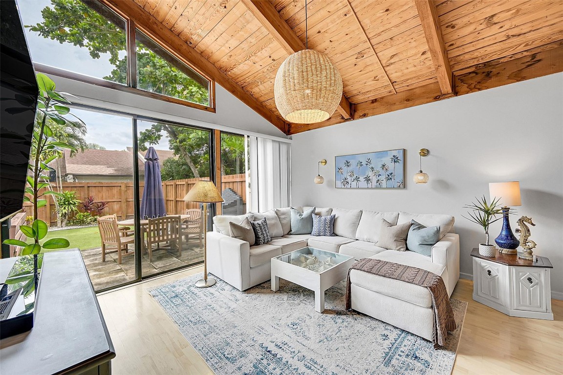 2956 NW 69th Ct 2956