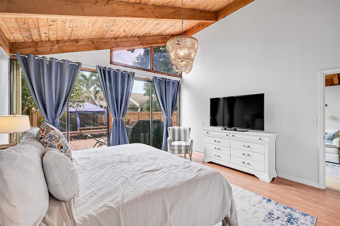 2956 NW 69th Ct 2956