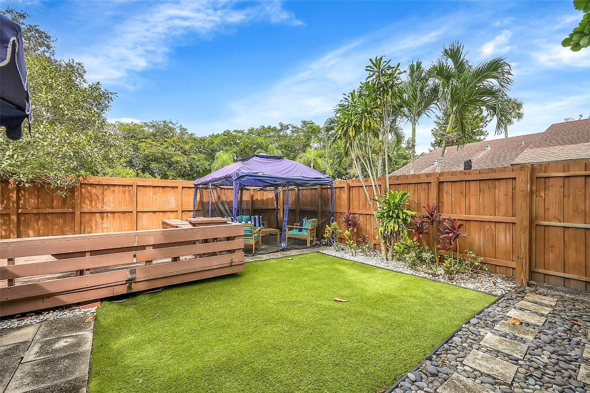 2956 NW 69th Ct 2956