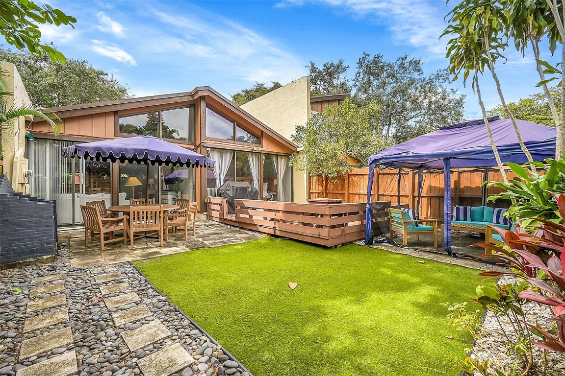 2956 NW 69th Ct 2956