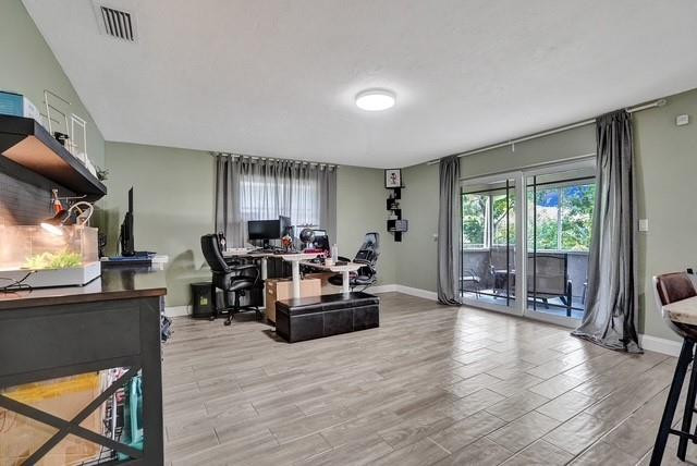 11200 NW 36th St