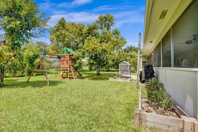 11200 NW 36th St