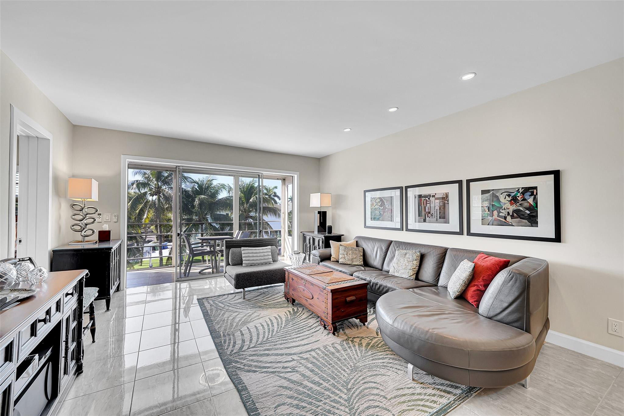 1790 E Las Olas Blvd 31