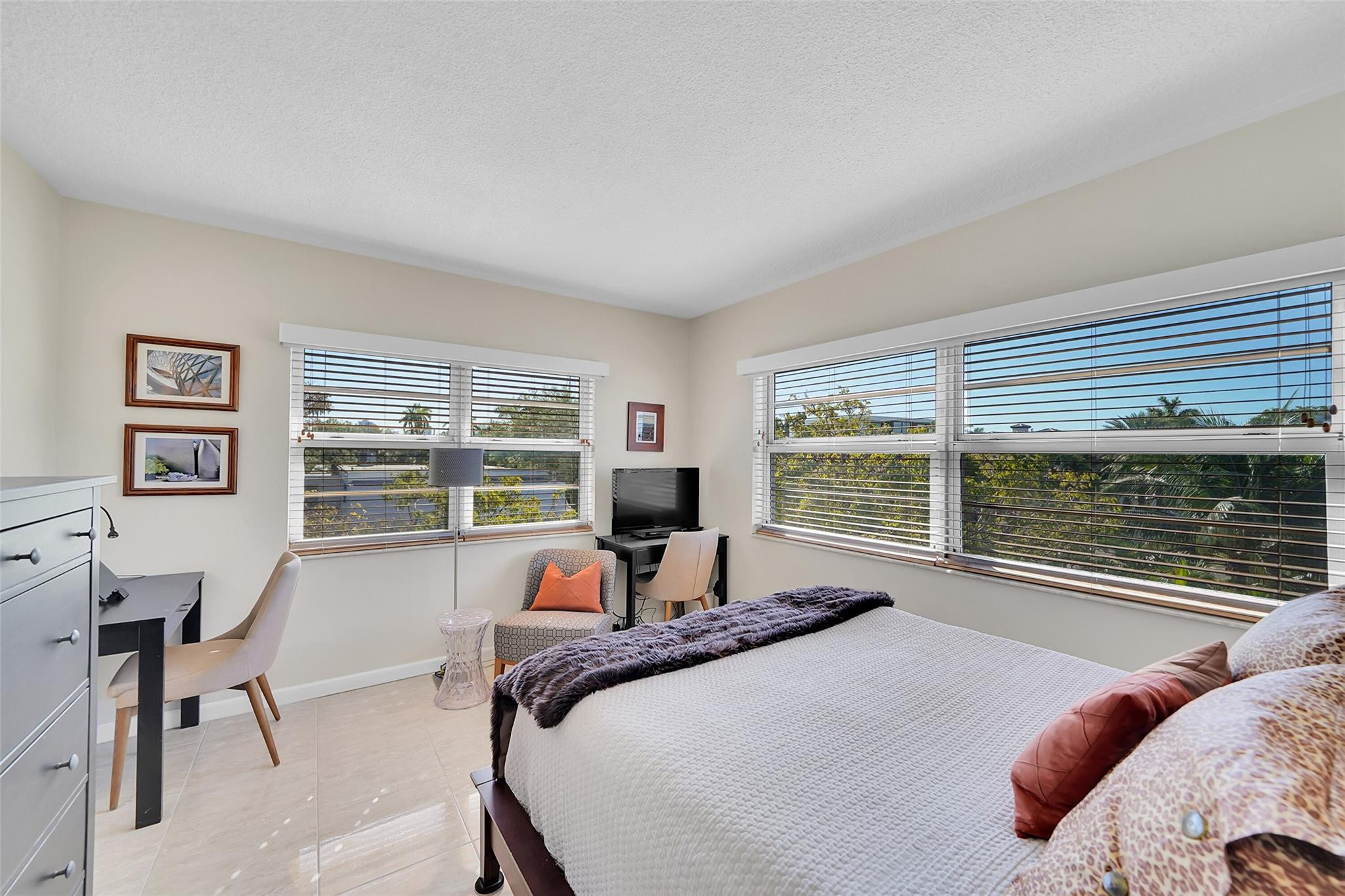 1790 E Las Olas Blvd 31