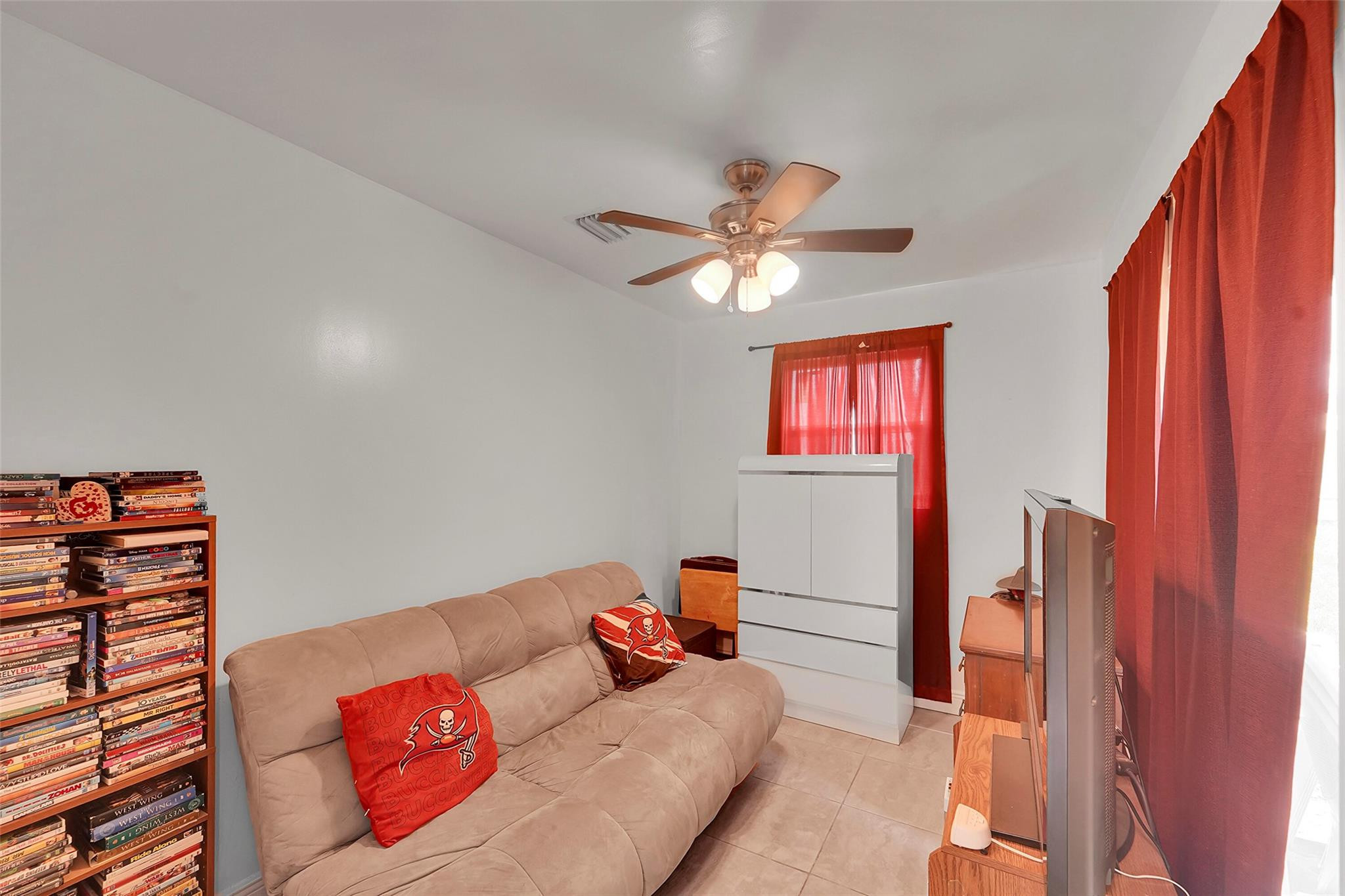 8350 NW 46th St