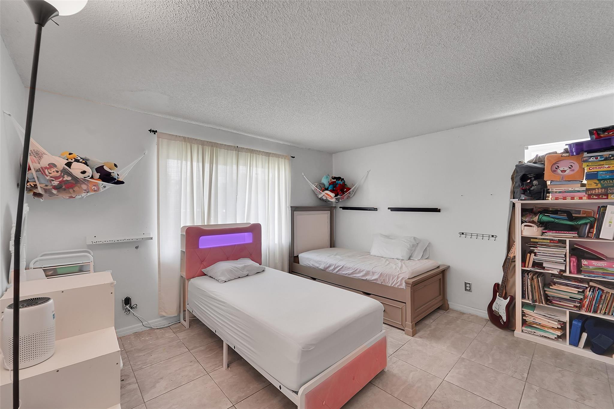 8350 NW 46th St