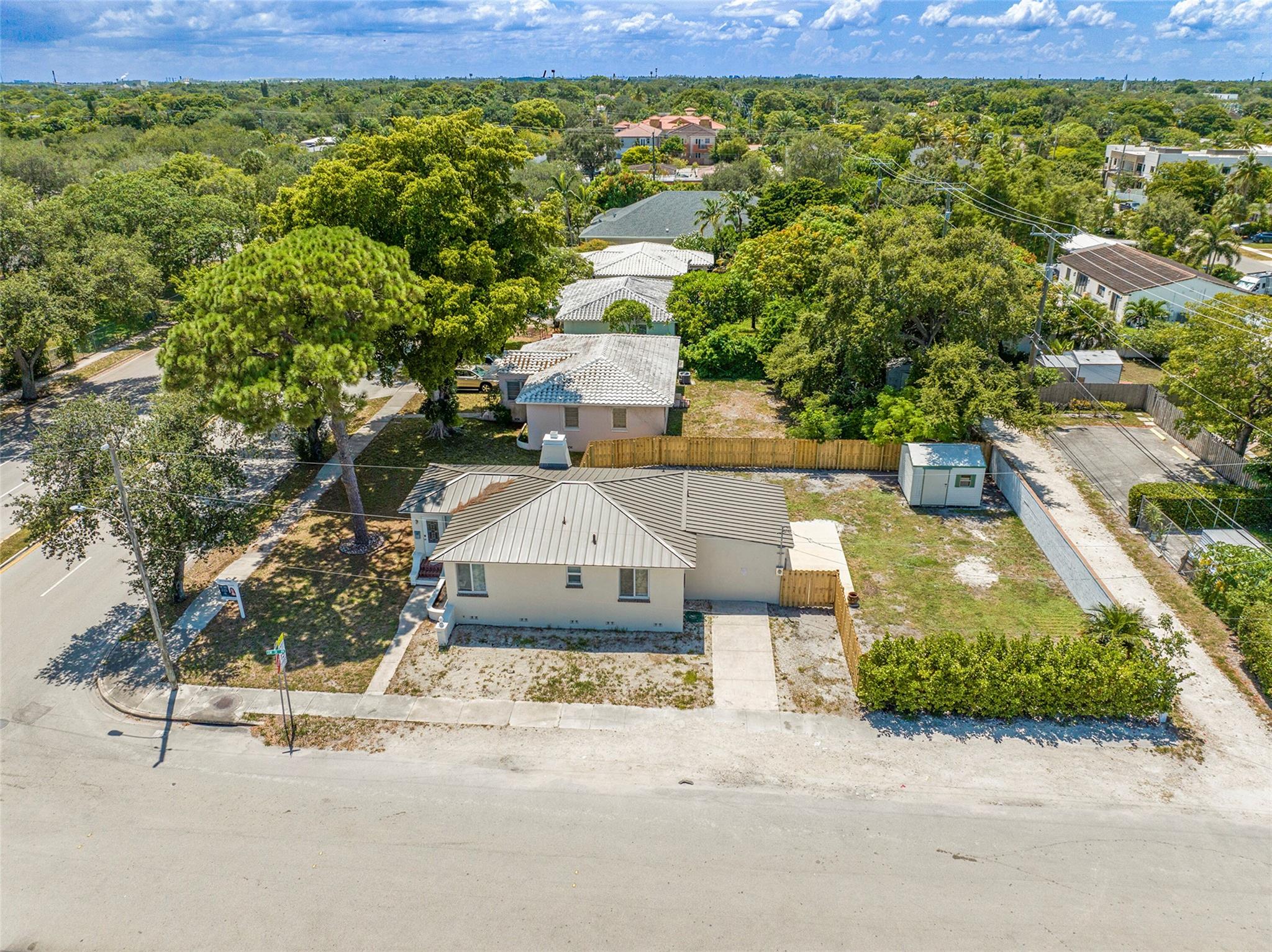 301 SW 17th St