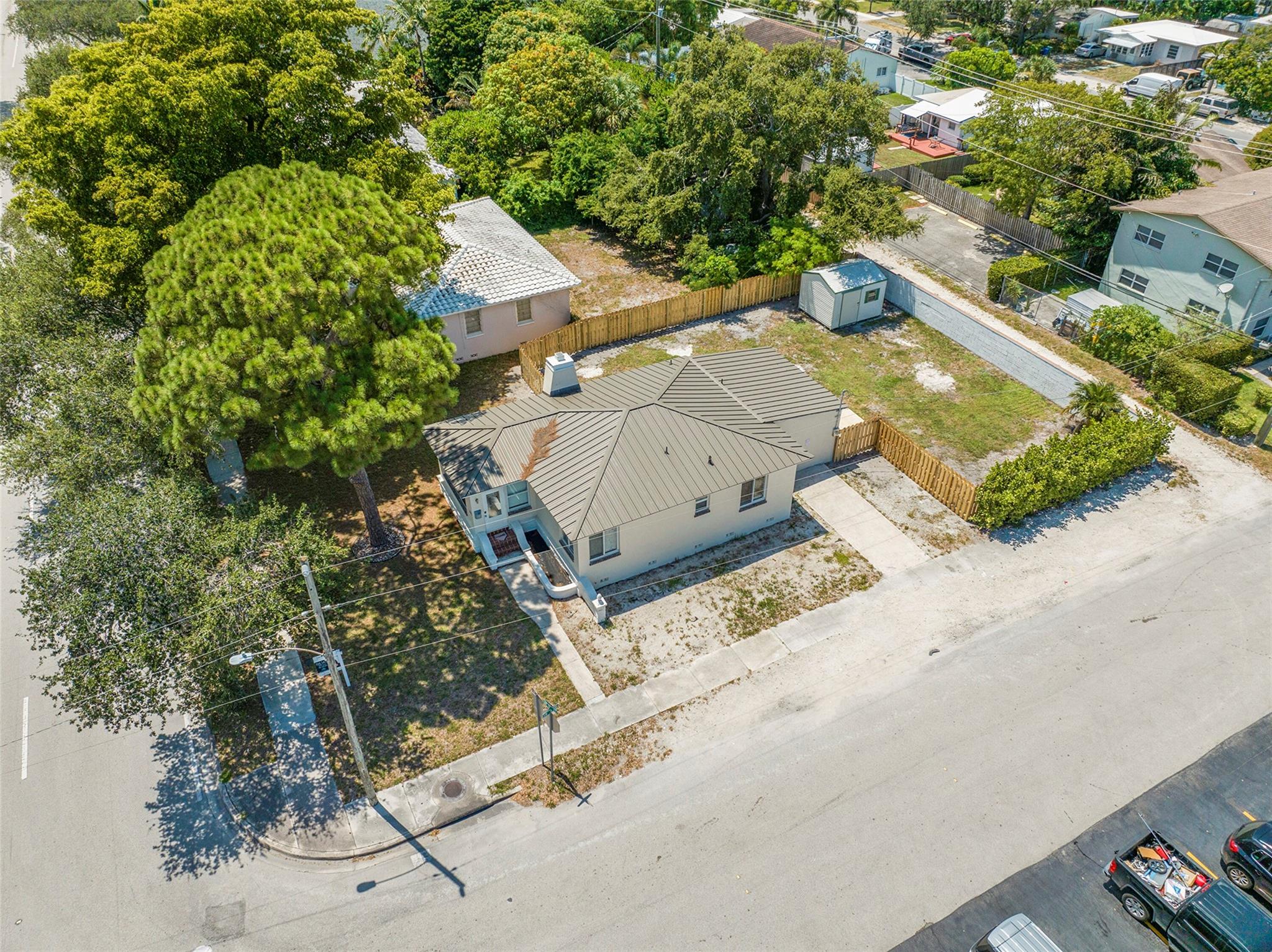 301 SW 17th St