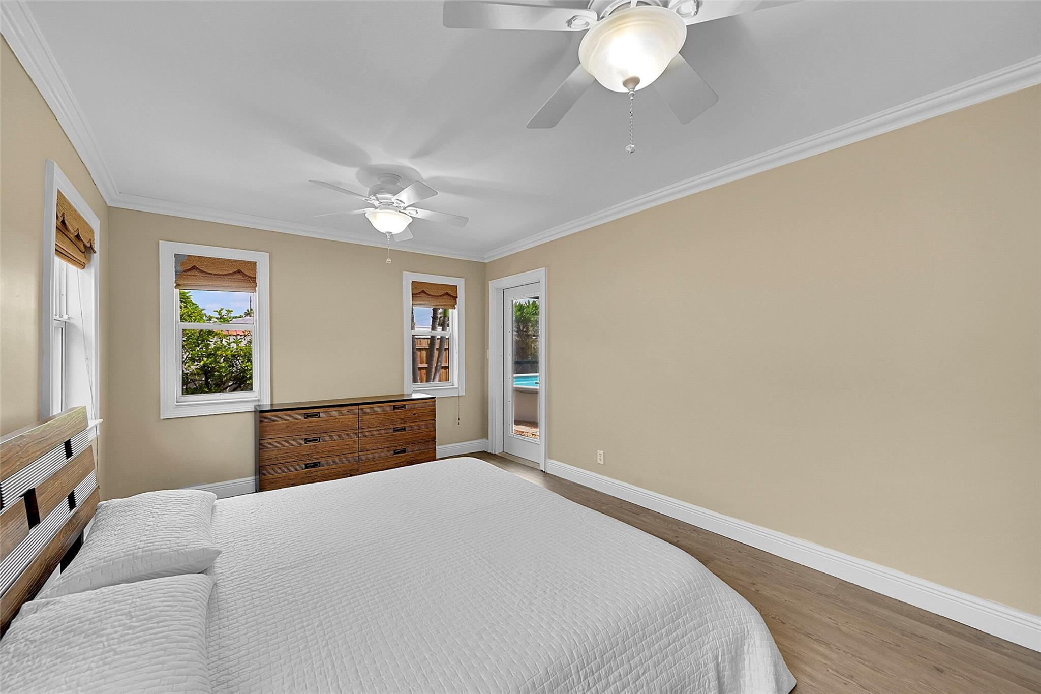 351 NE 42nd Ct