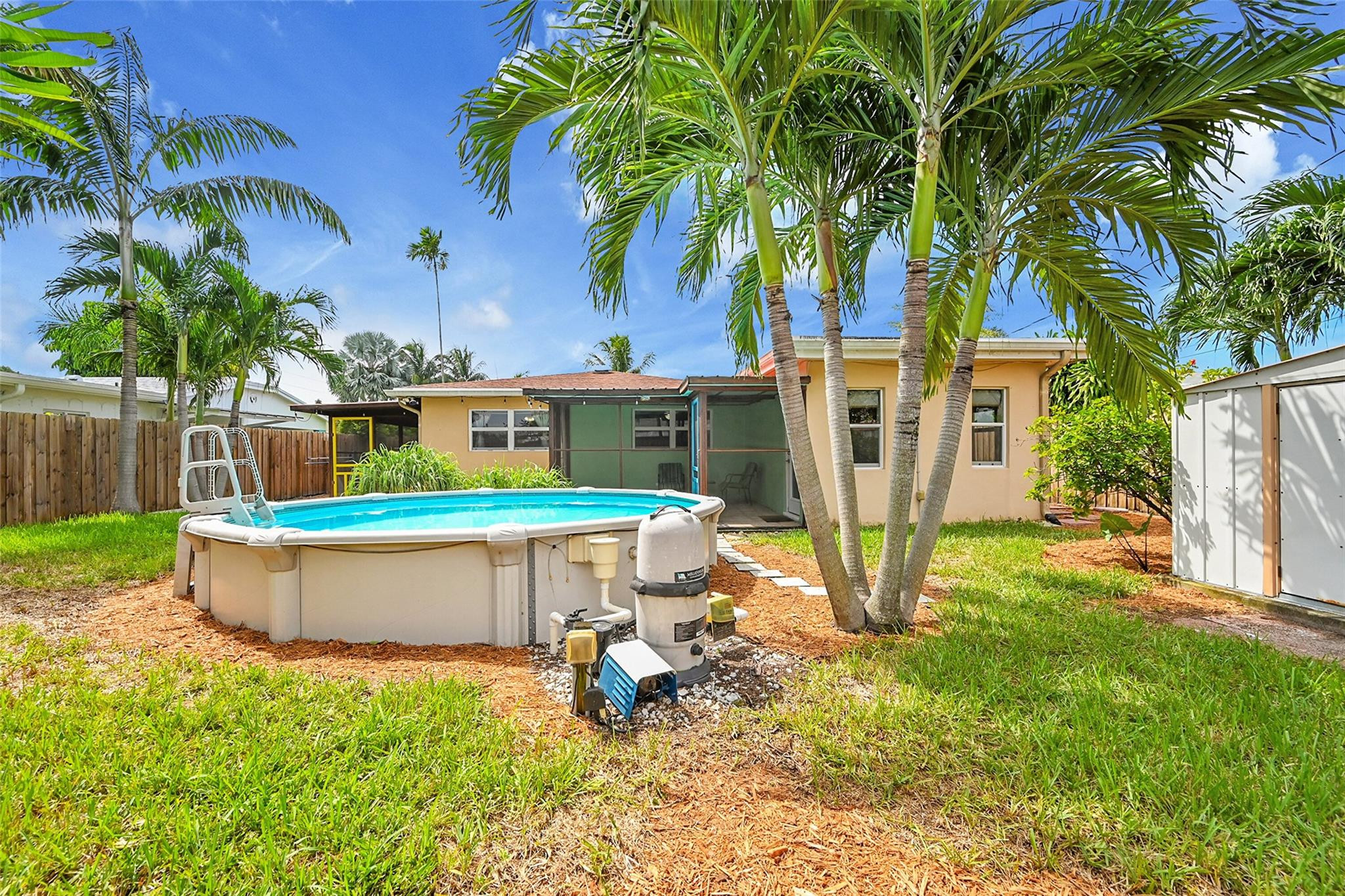 351 NE 42nd Ct