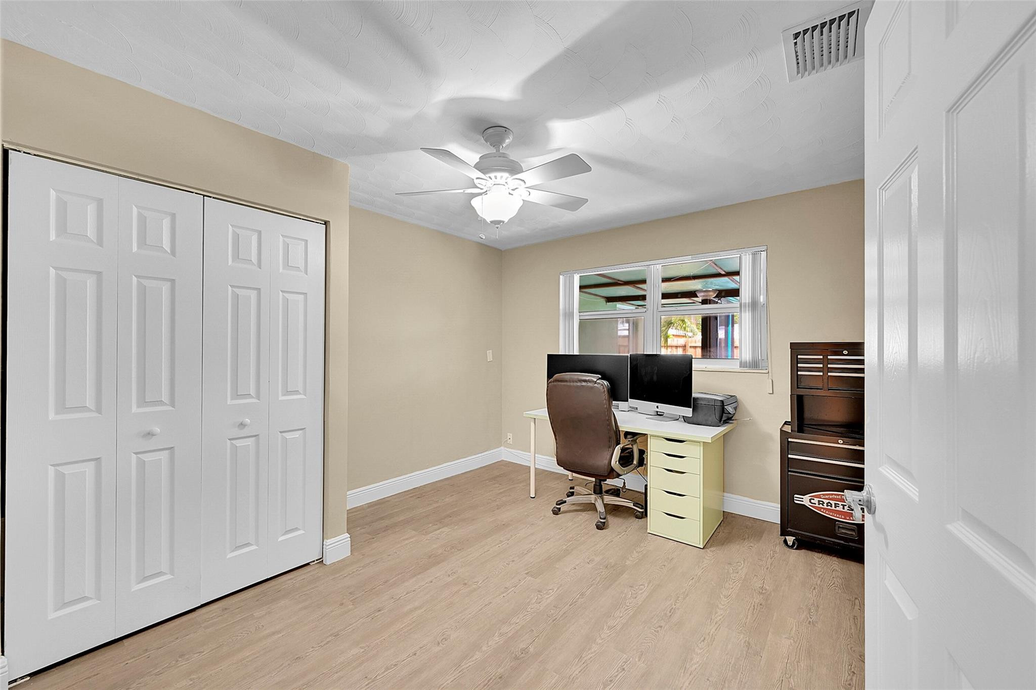 351 NE 42nd Ct