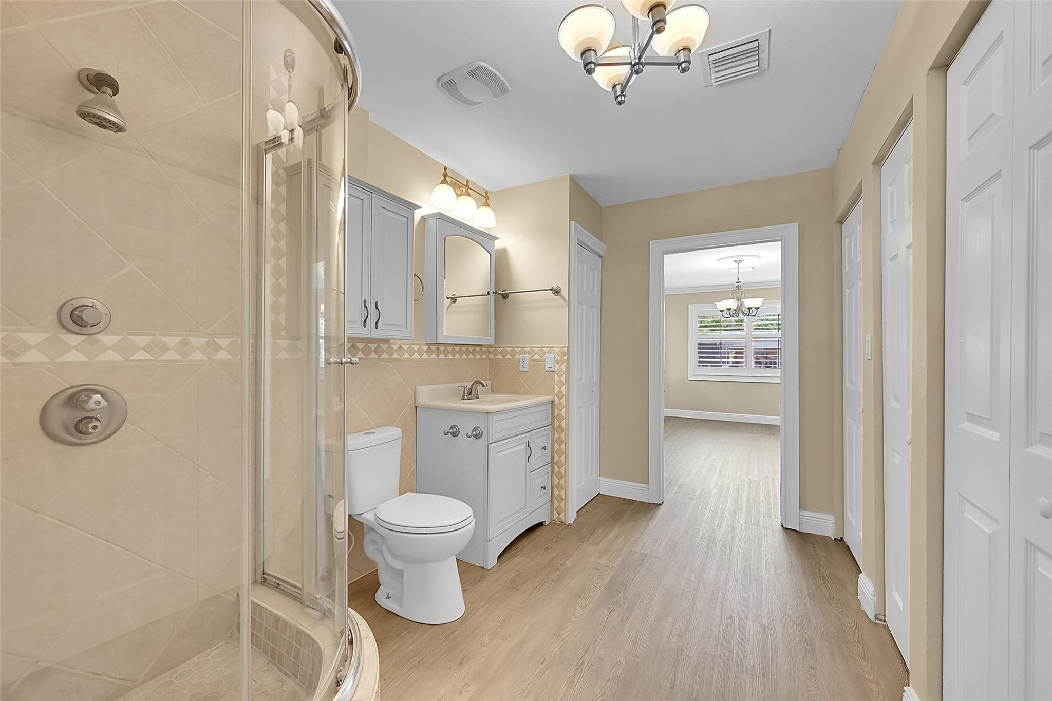 351 NE 42nd Ct