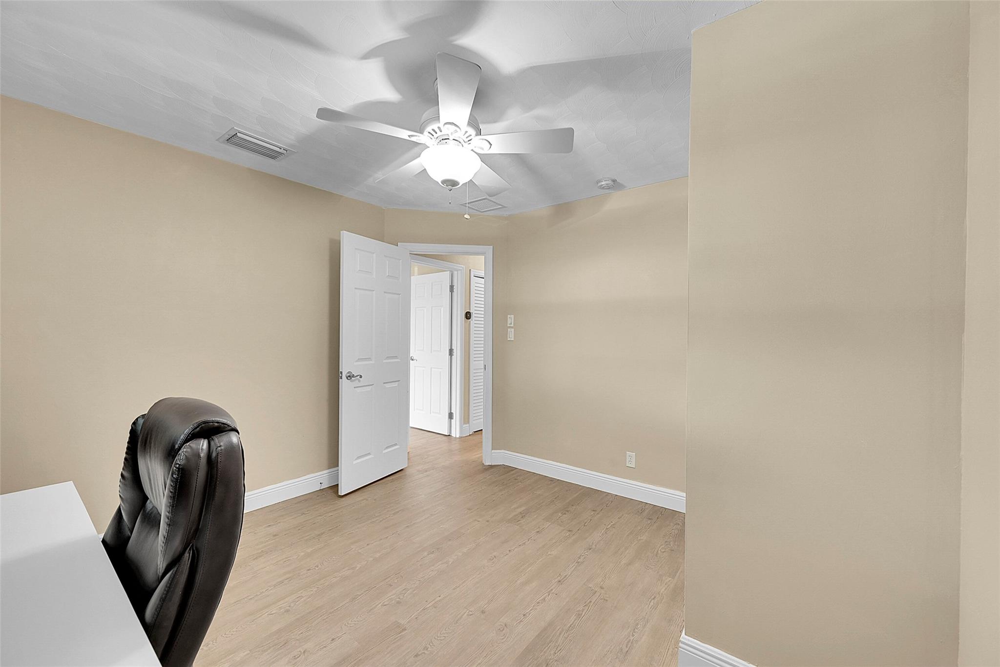 351 NE 42nd Ct
