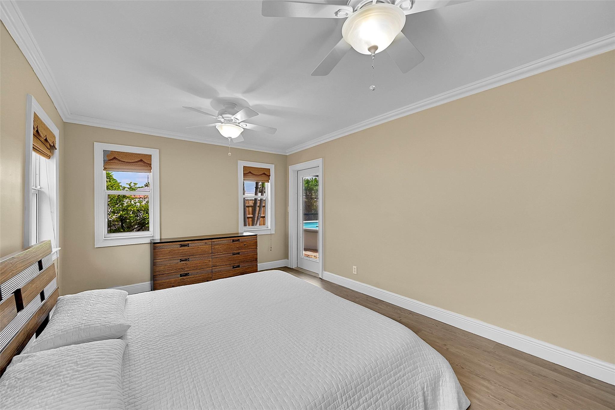 351 NE 42nd Ct