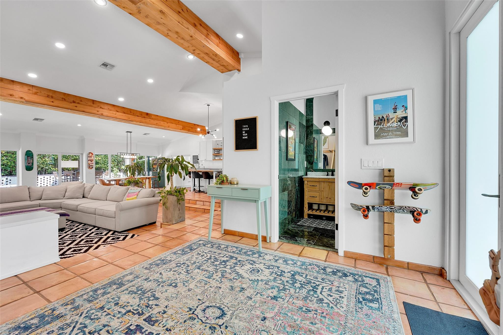 2739 Oak Tree Ln