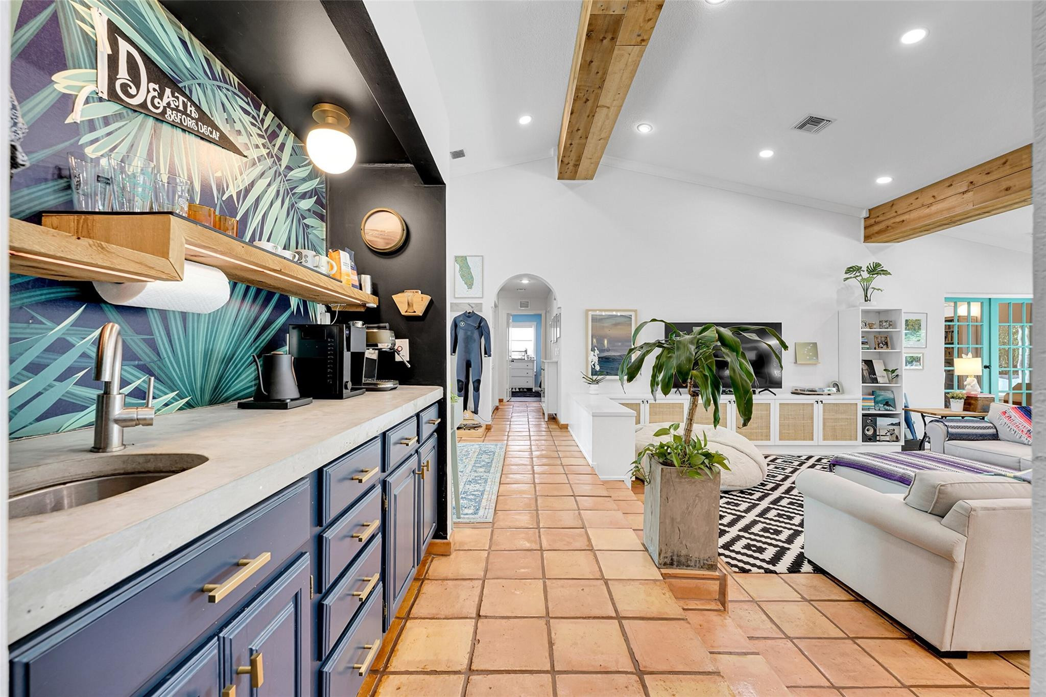 2739 Oak Tree Ln