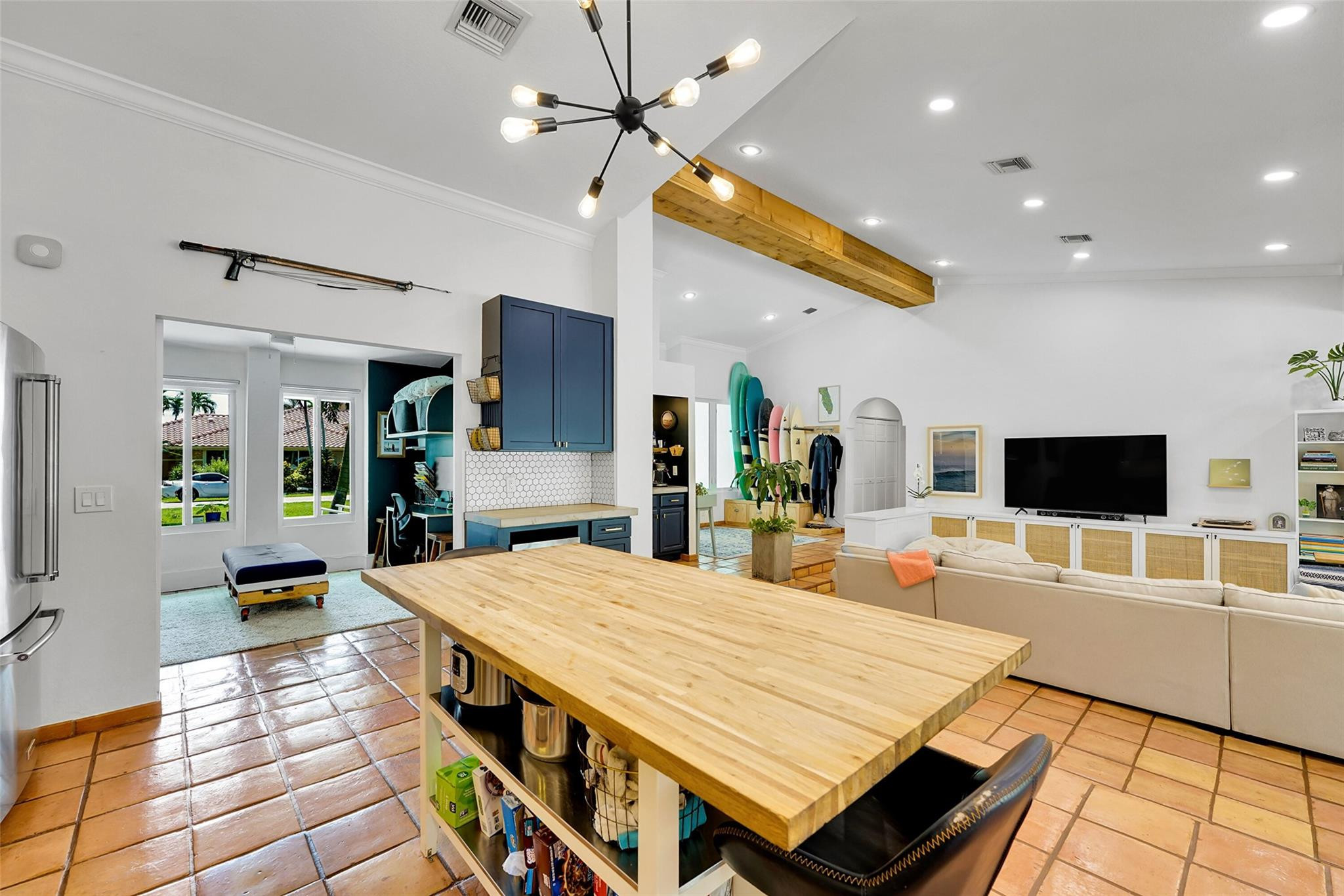 2739 Oak Tree Ln