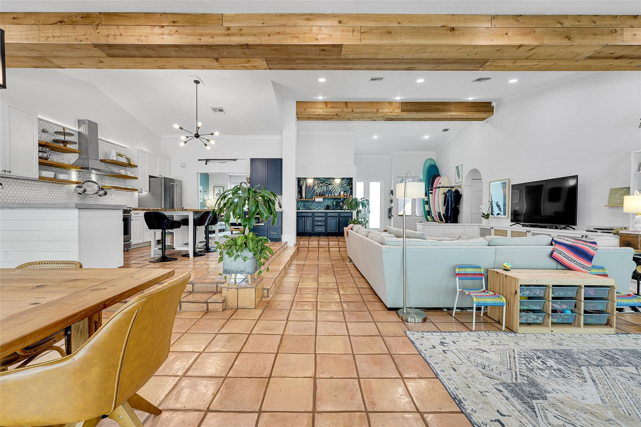 2739 Oak Tree Ln