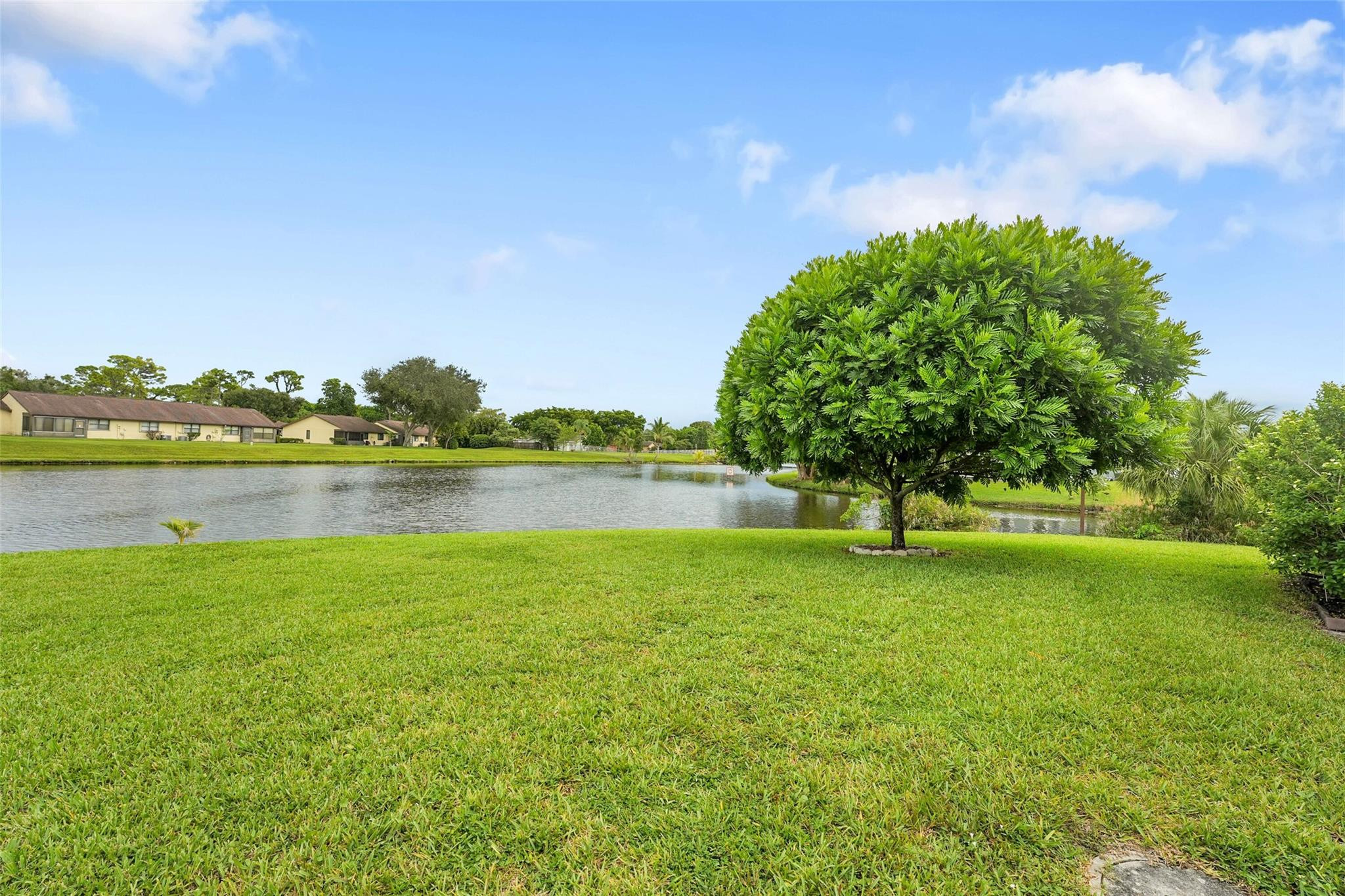468 Long Bow Ct 468