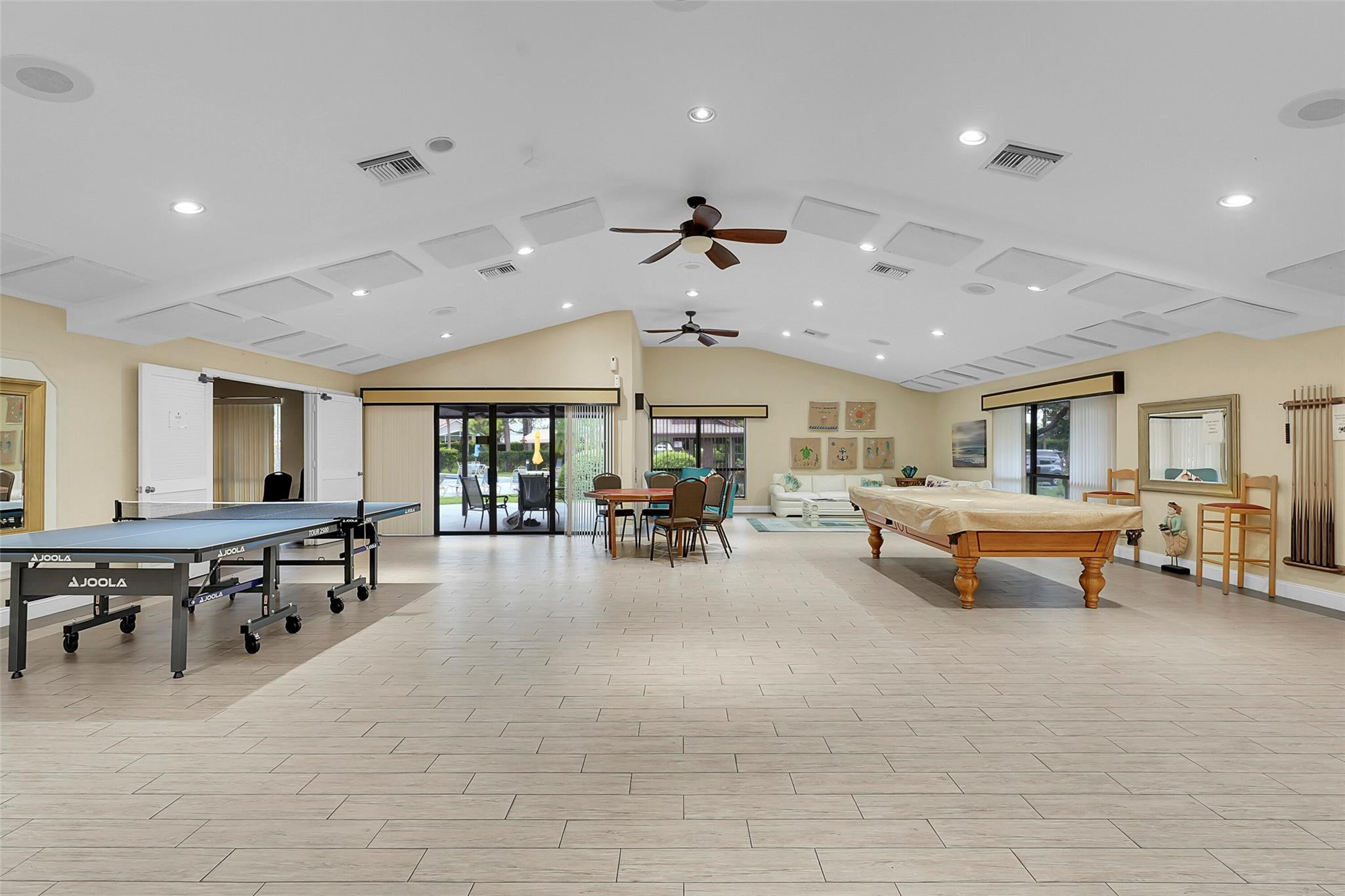 468 Long Bow Ct 468