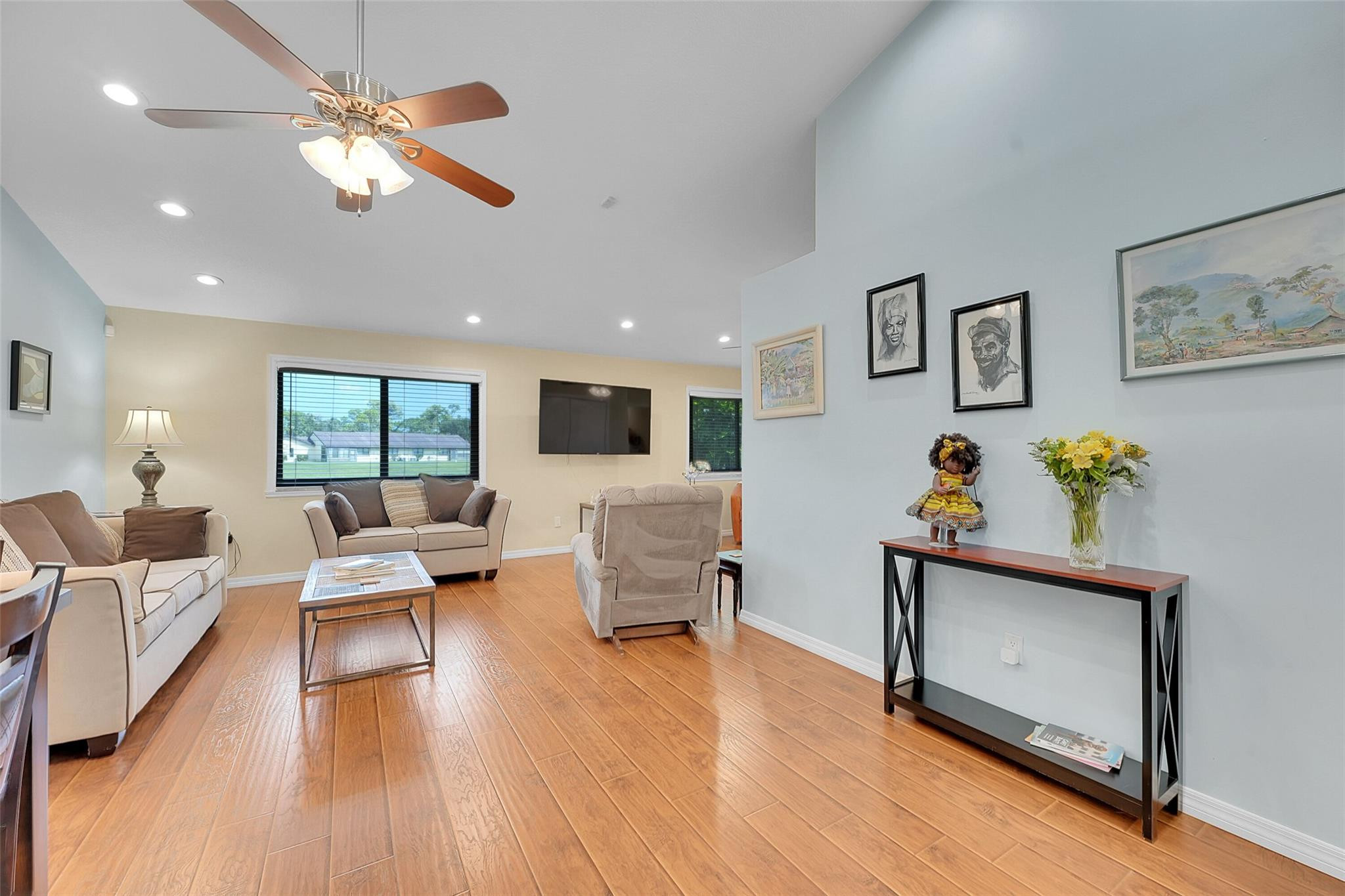 468 Long Bow Ct 468