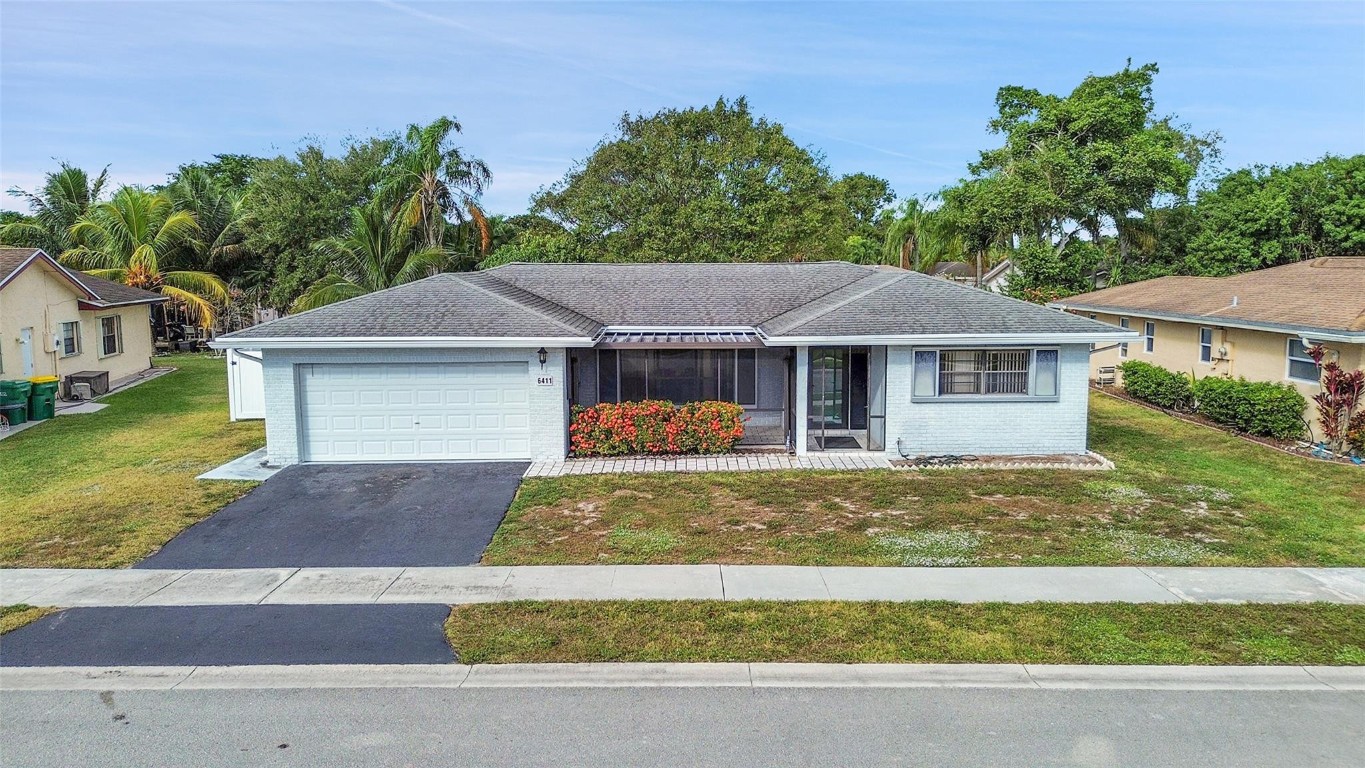 6411 NW 89th Ave