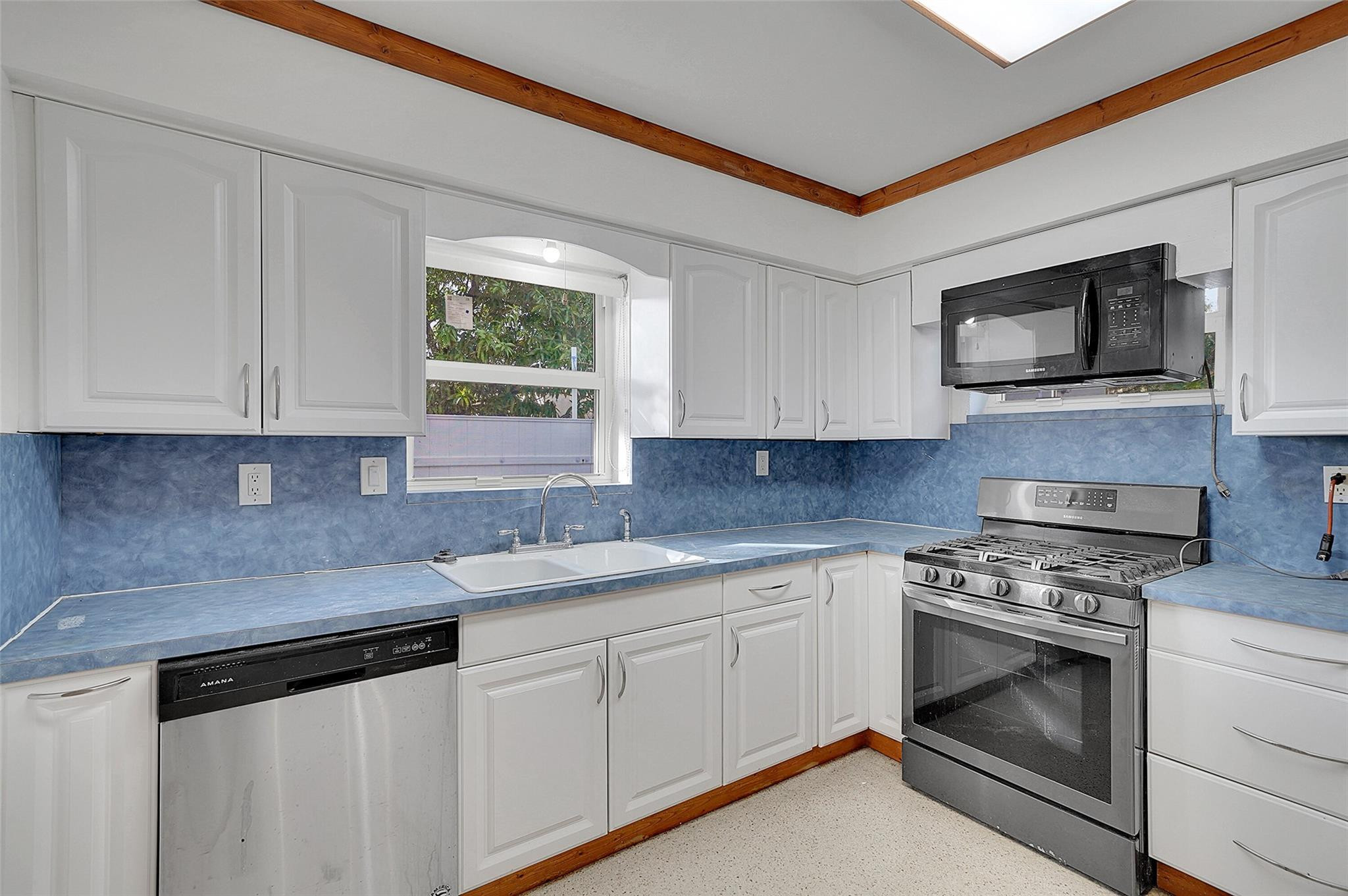 29 SE 8th St