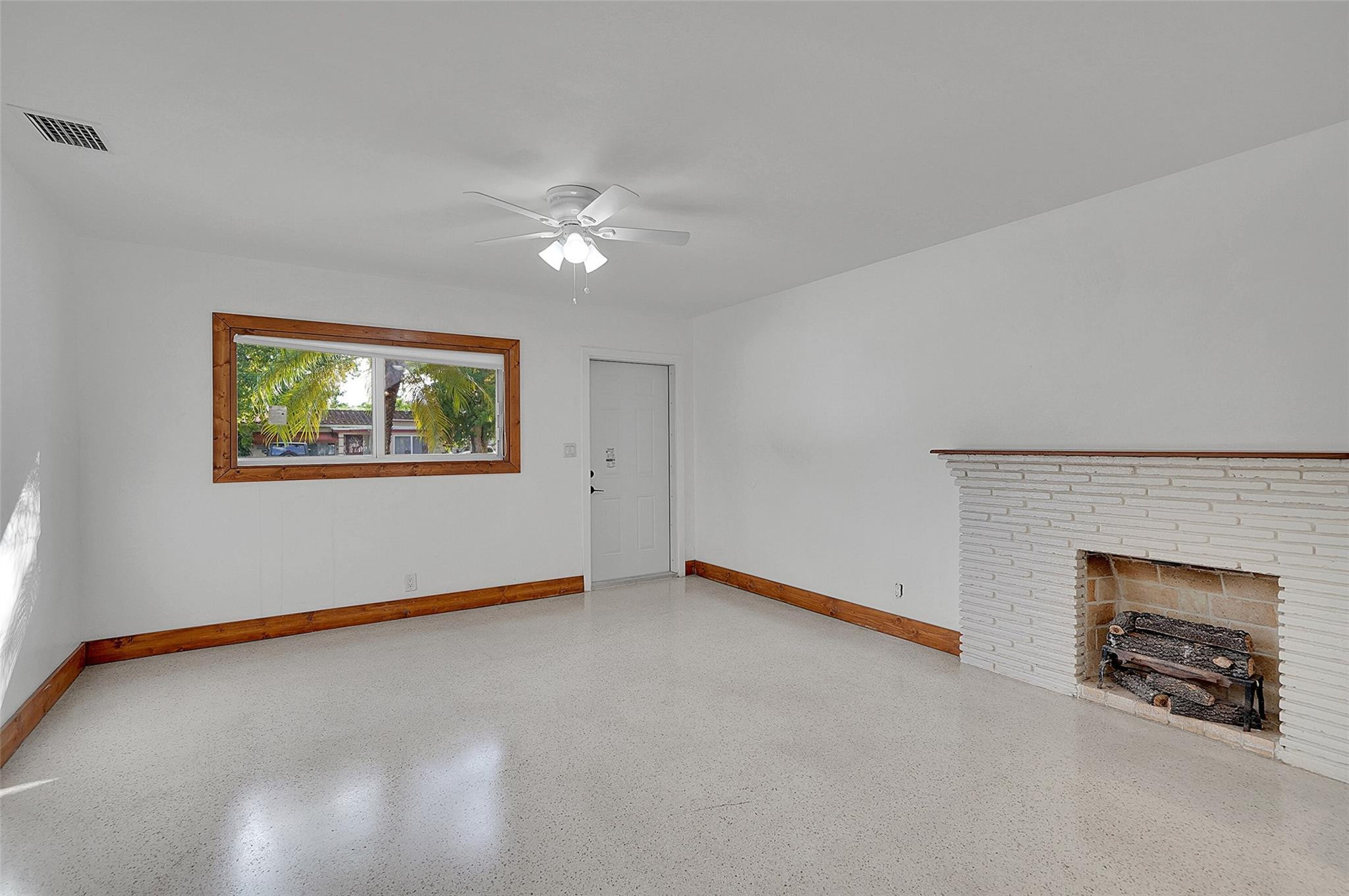 29 SE 8th St